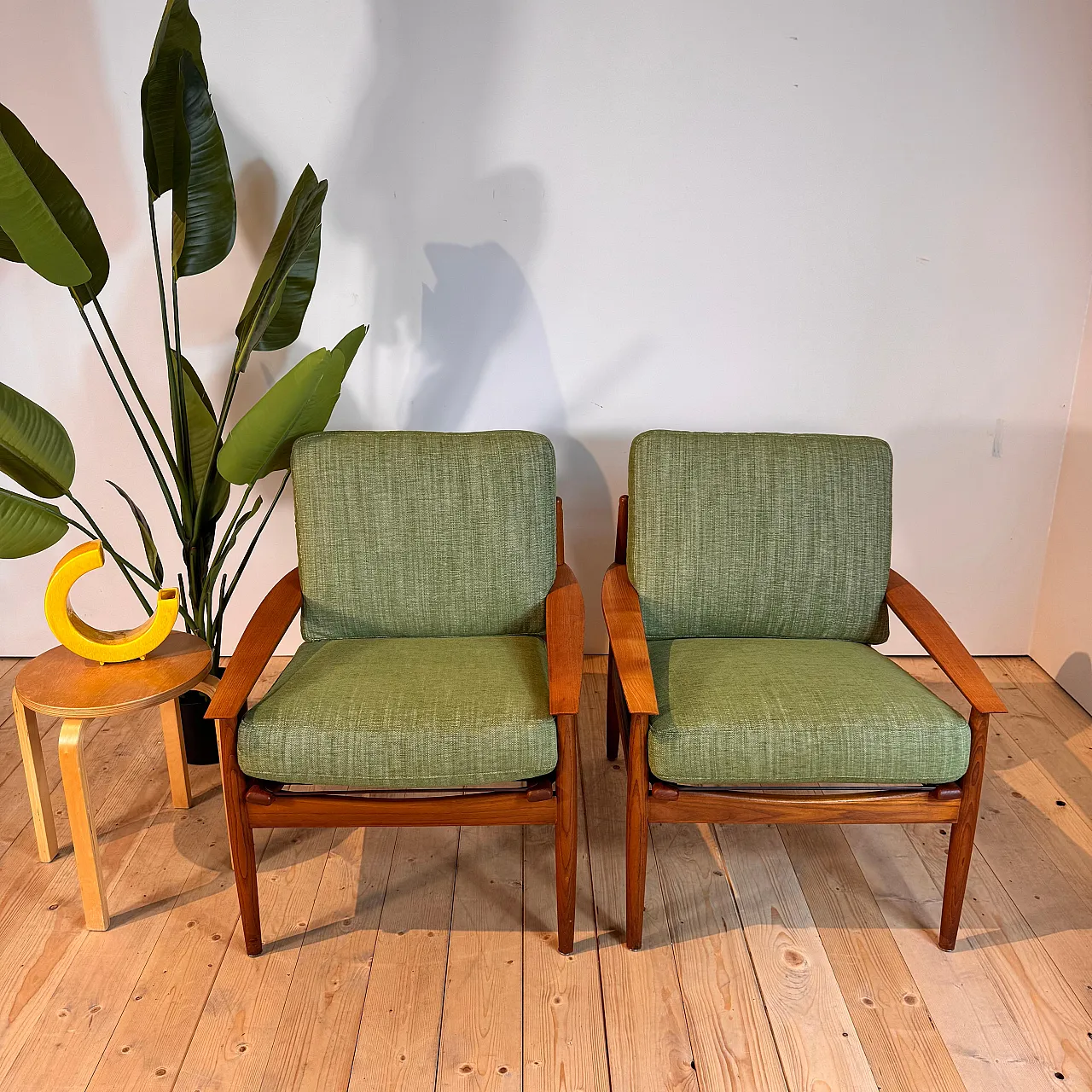 Pair of armchairs by Arne Vodder for Glostrup, 1960s 3