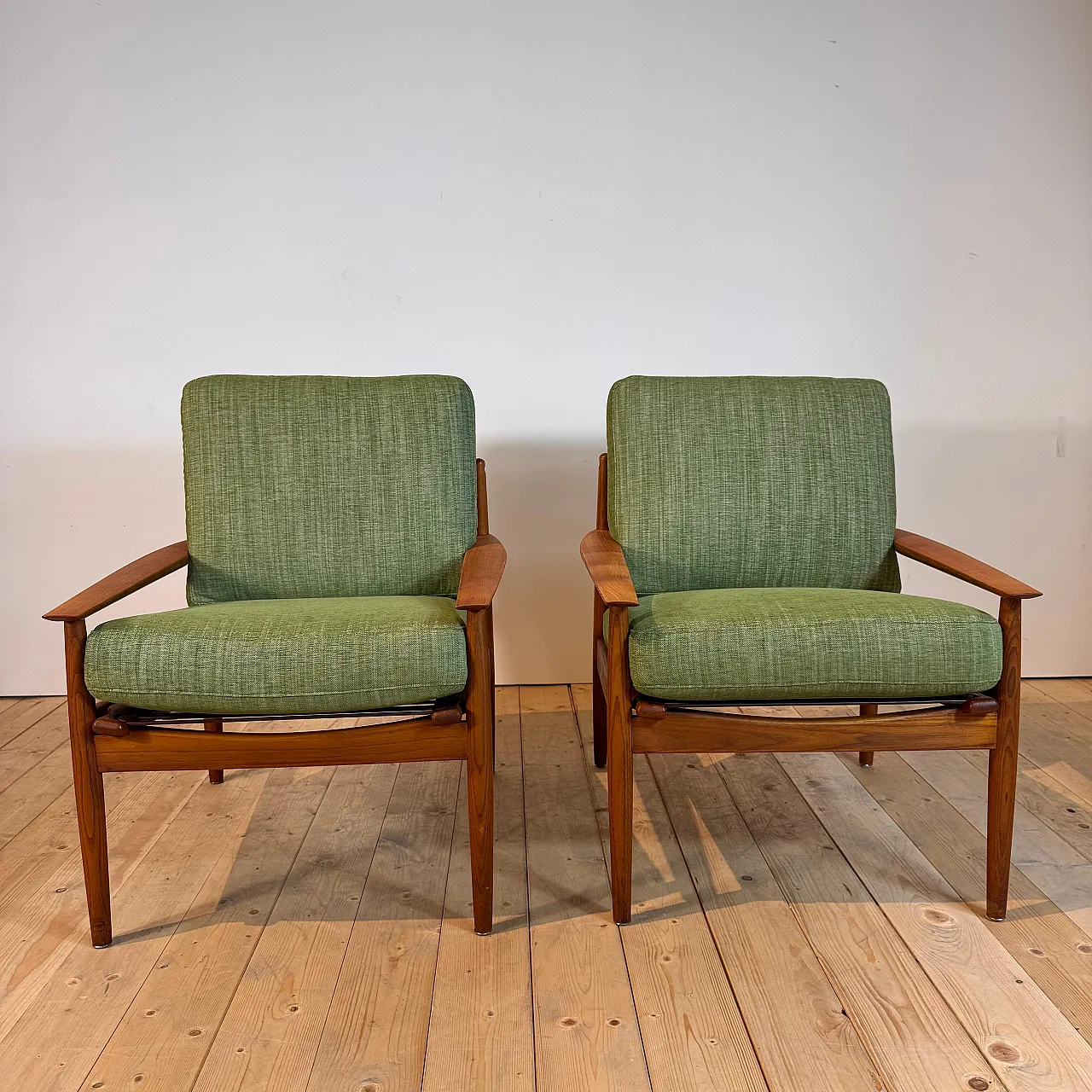 Pair of armchairs by Arne Vodder for Glostrup, 1960s 4