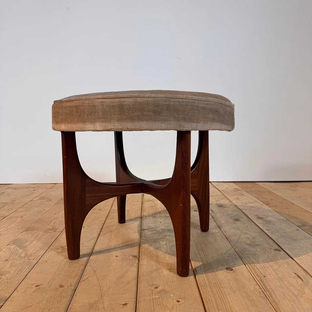 G Plan pouf in teak and fabric, 1960s 2