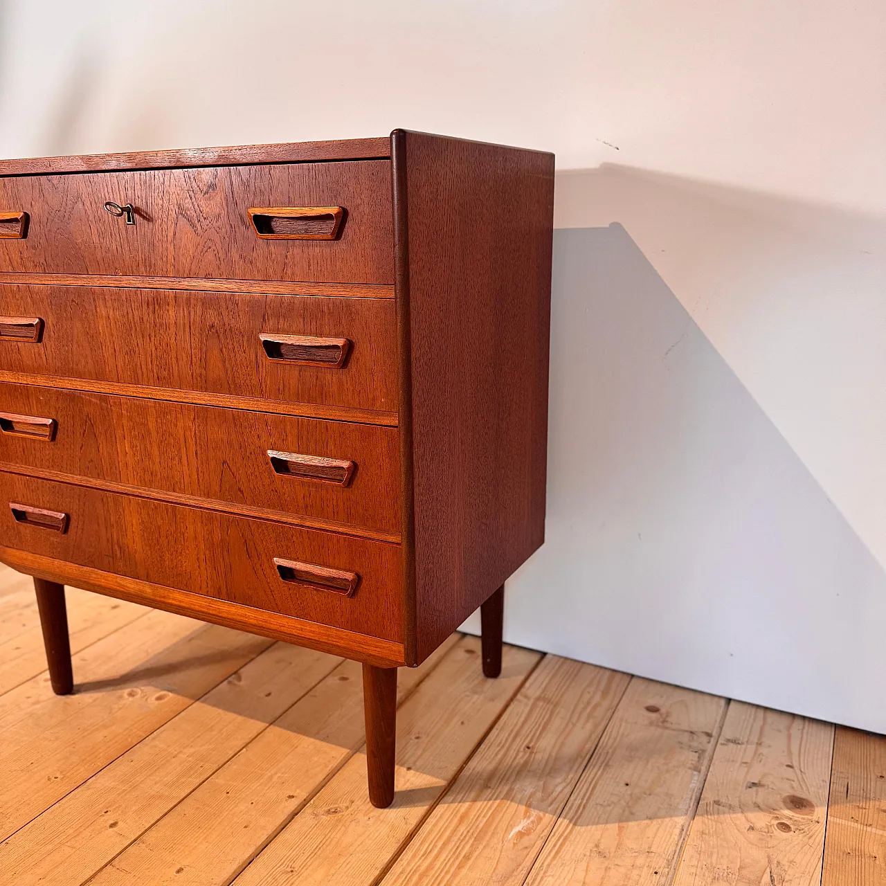 Danish Scandinavian modern teak chest of drawers, 1960s 10