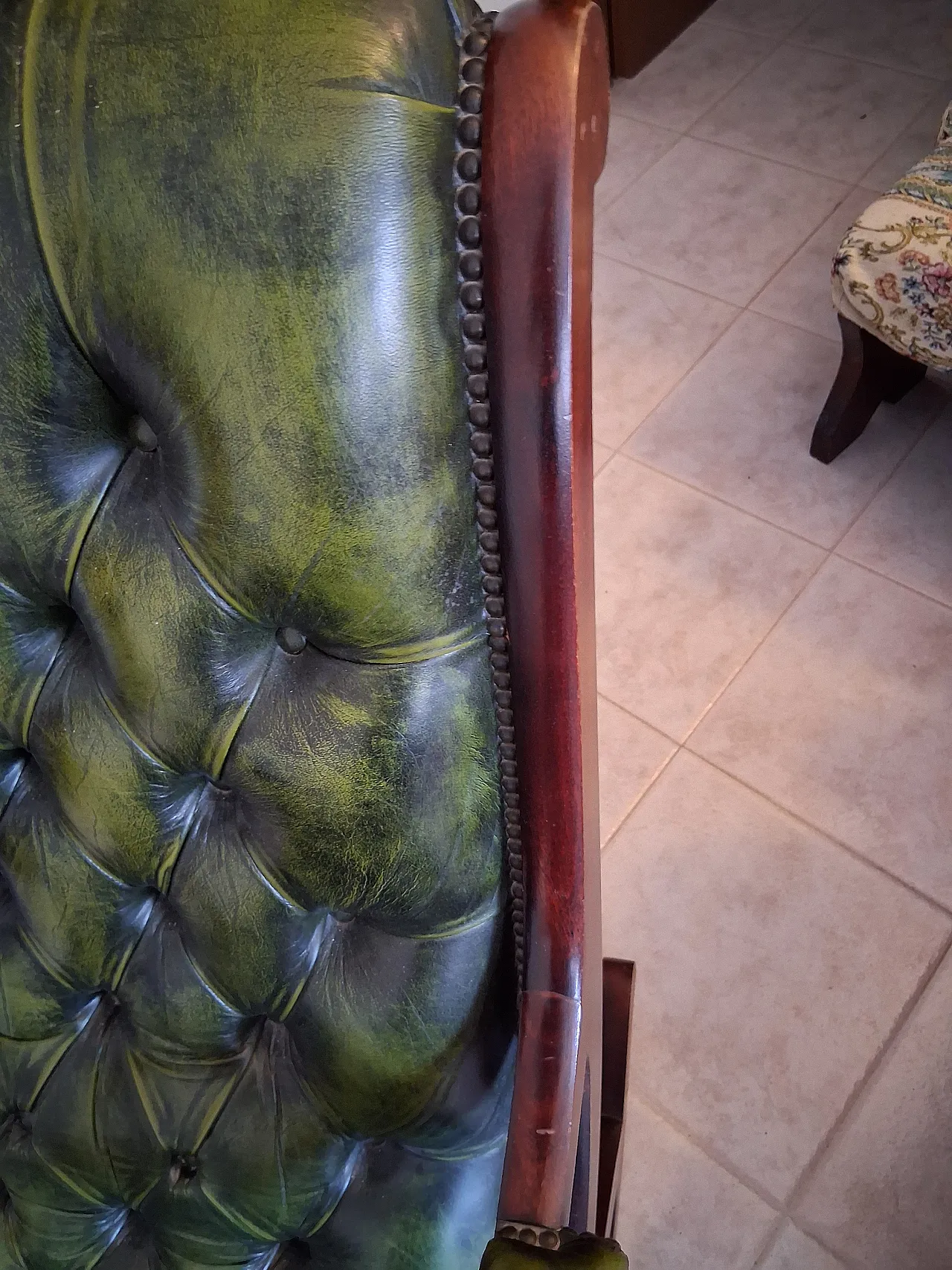 Sedia a dondolo Chesterfield in pelle e legno navale, anni '90 7