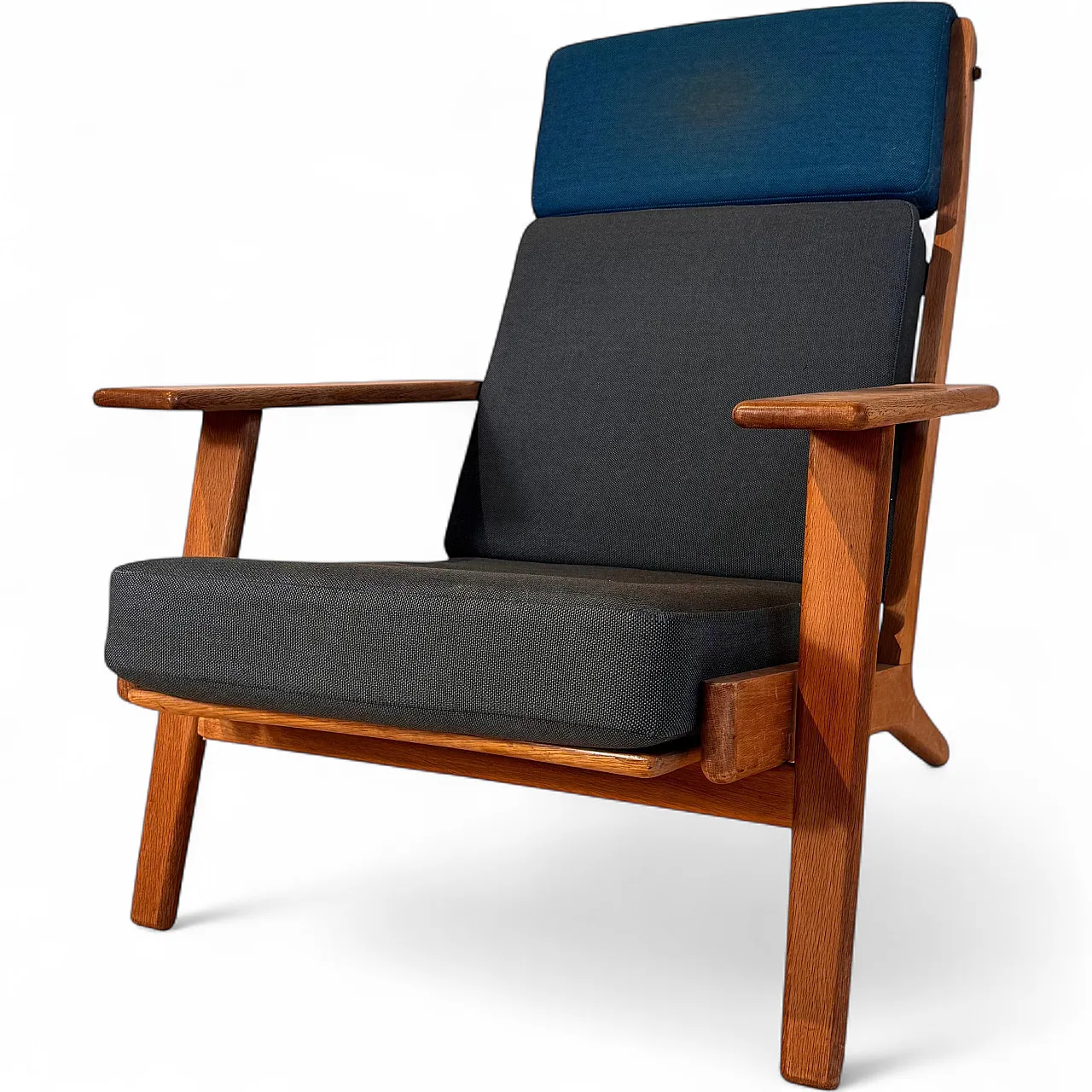 GE375 armchair by Hans J. Wegner for Getama, 1960s 10