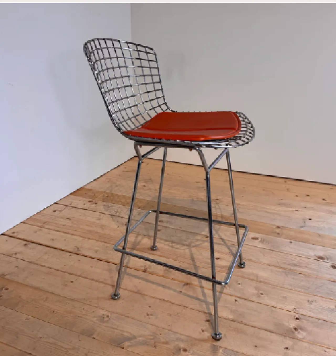Harry Bertoia's bar stool for Knoll International, 1960s 2