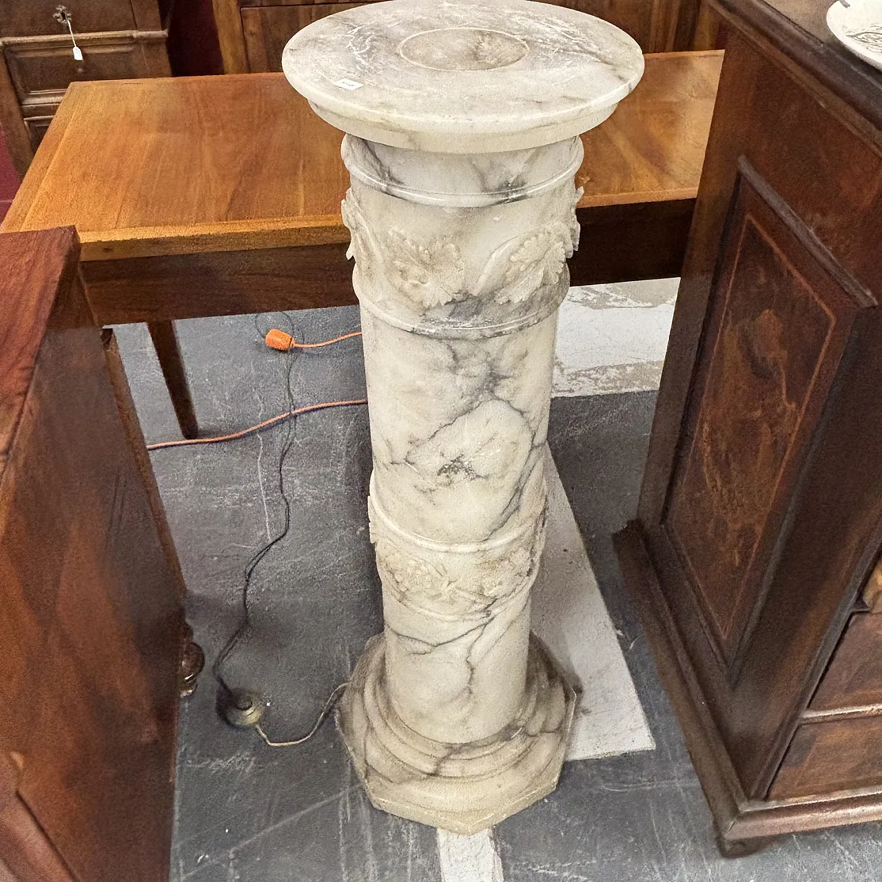 Art Nouveau alabaster lamp column, 1920s 5