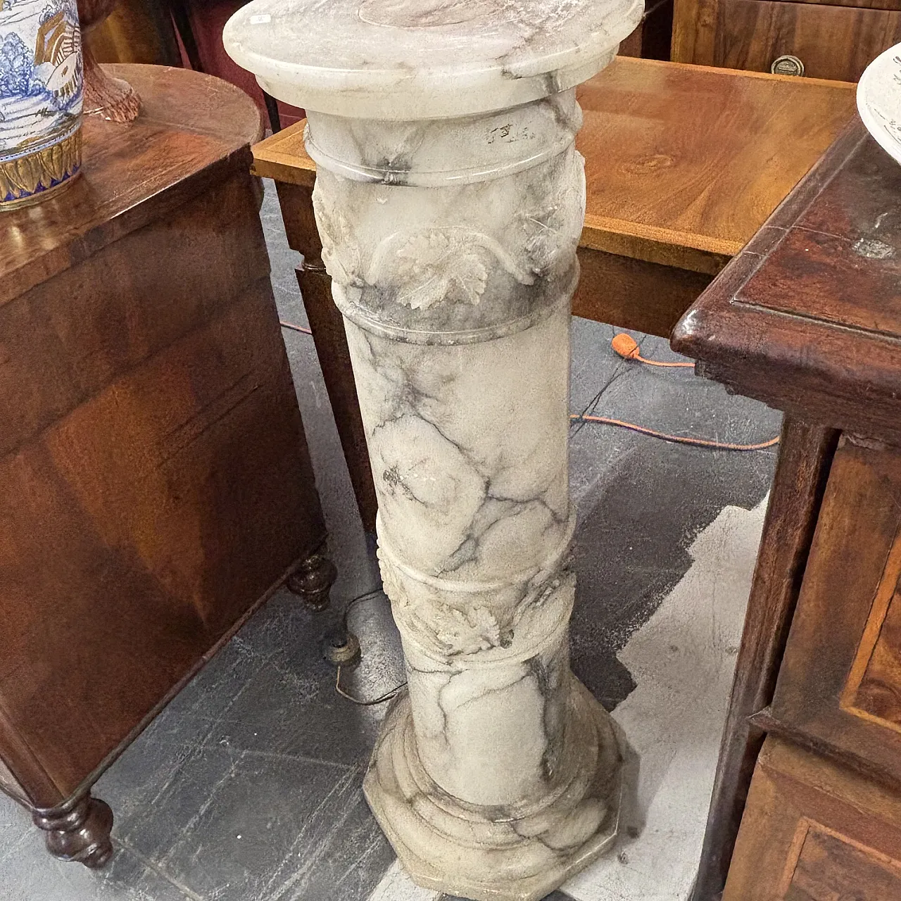 Art Nouveau alabaster lamp column, 1920s 6