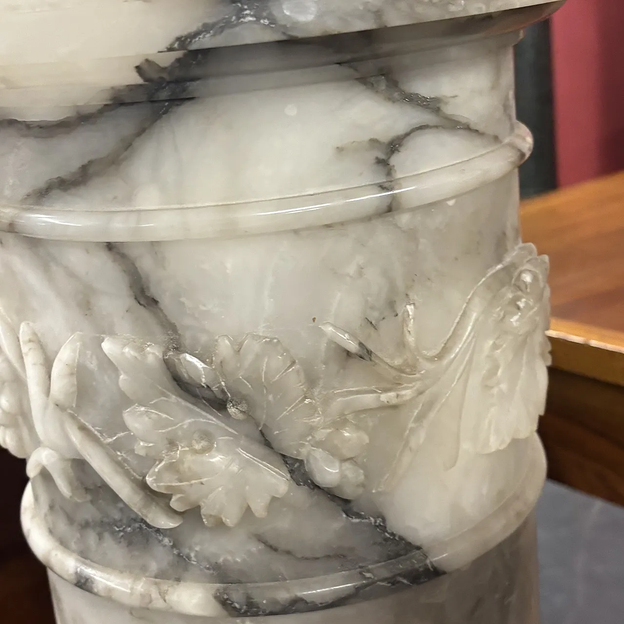 Art Nouveau alabaster lamp column, 1920s 10