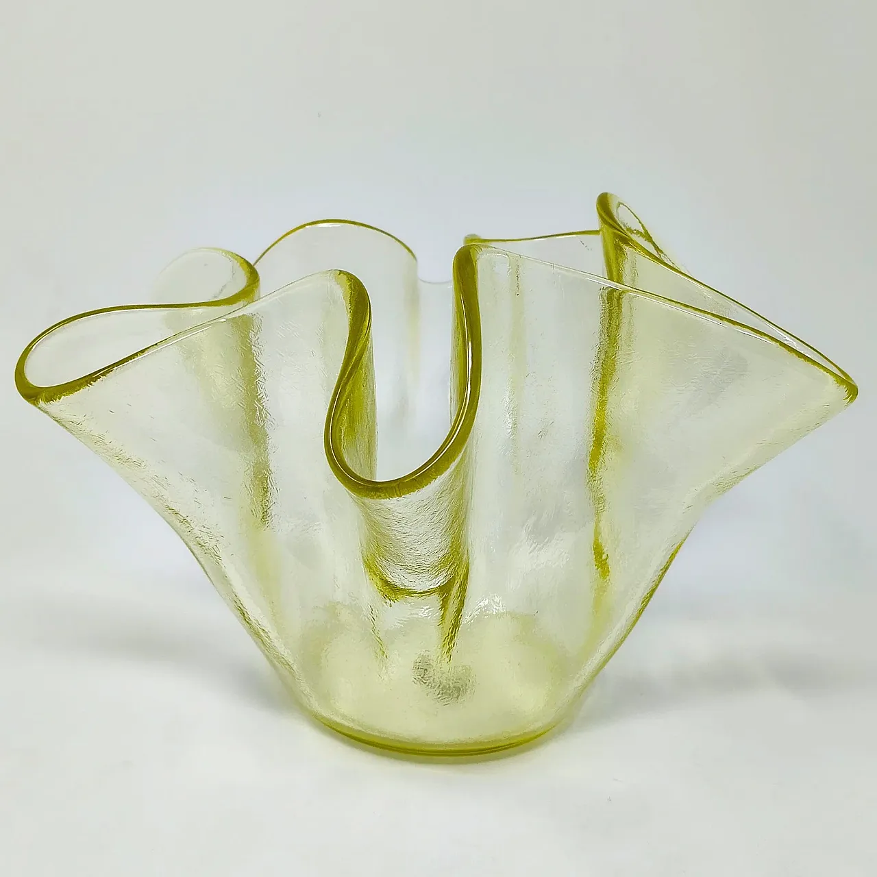 Murano glass yellow Fazzoletto handkerchief vase by Dogi, 1970s 1