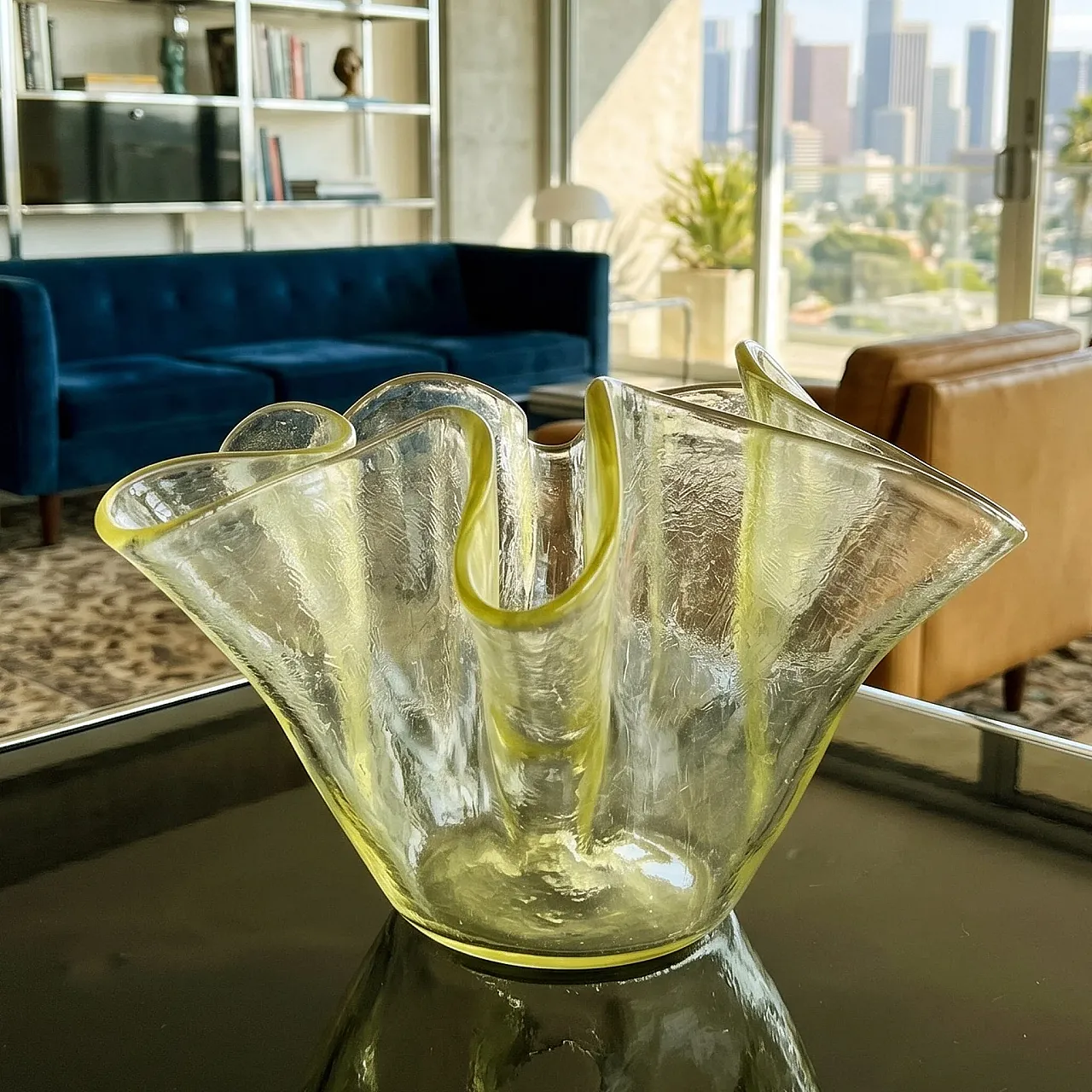 Murano glass yellow Fazzoletto handkerchief vase by Dogi, 1970s 2