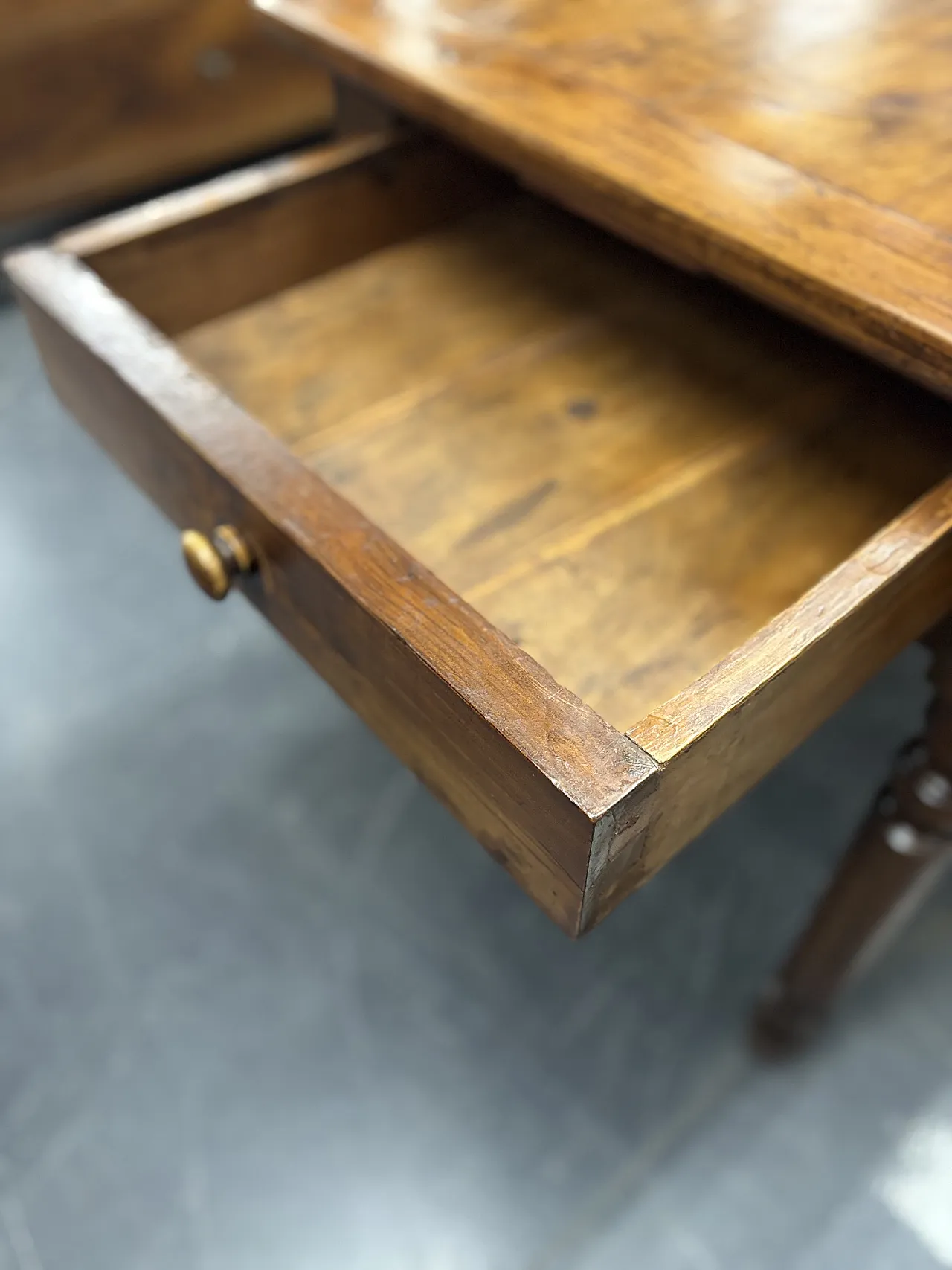 Louis Philippe table solid cherry, 19th century 5
