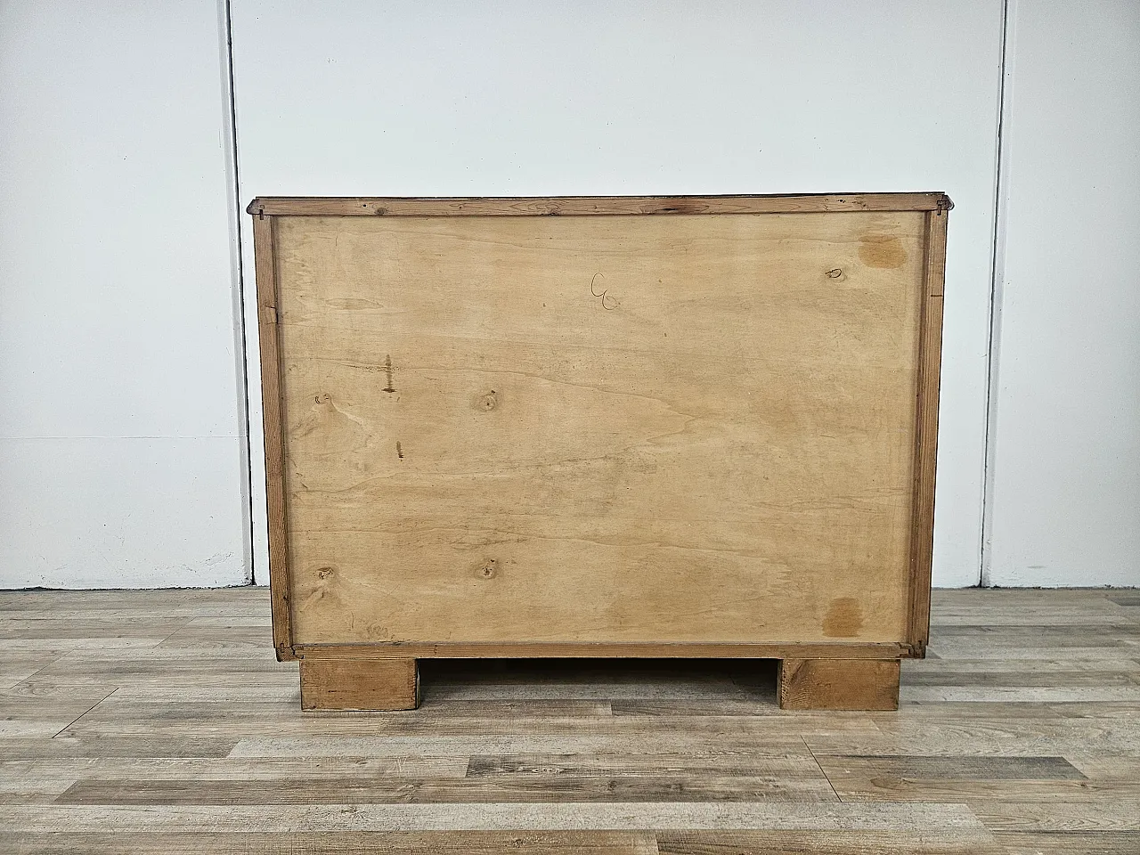 Comò Art Decò in piuma di noce e ottone 19