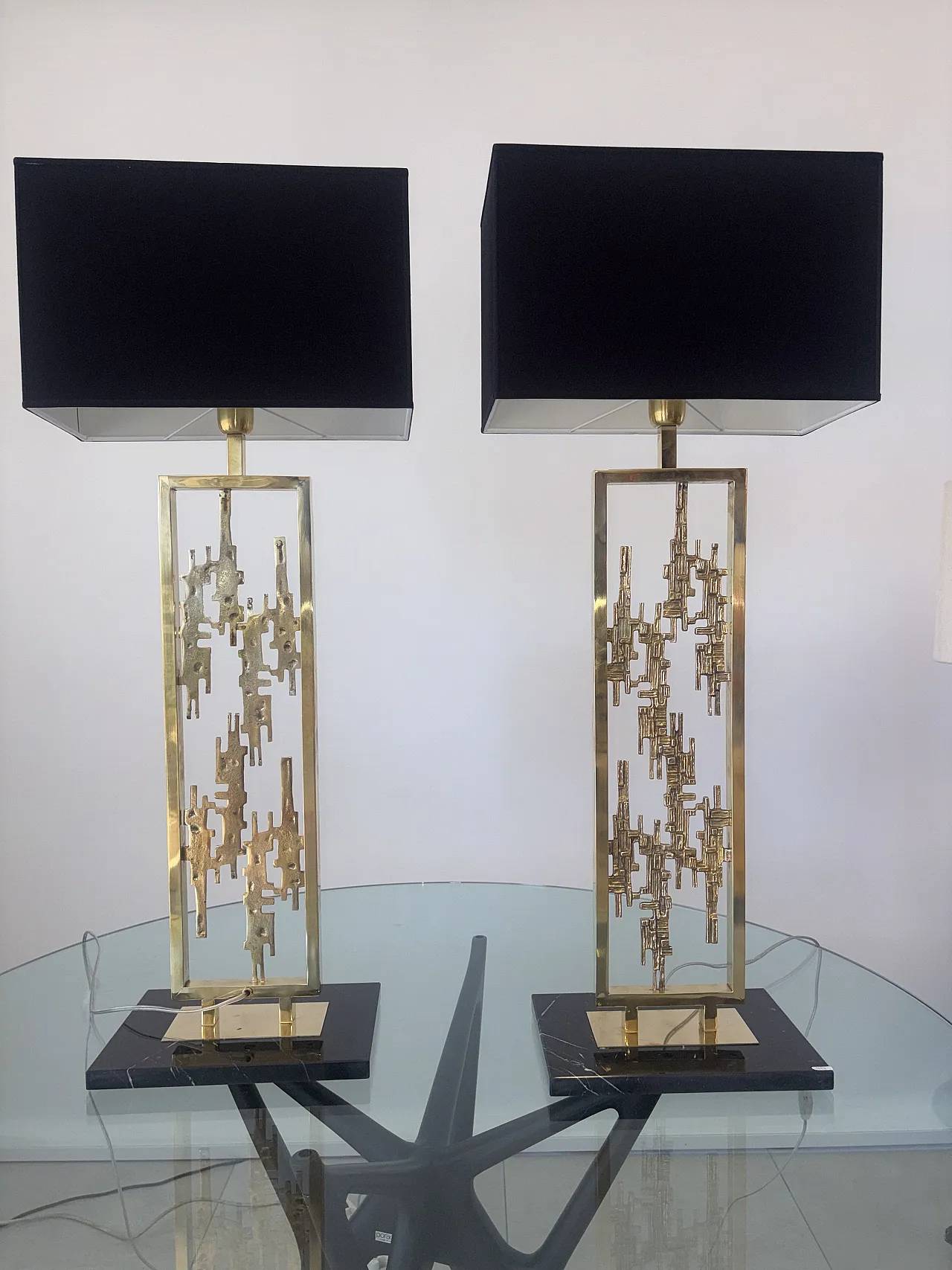 Pair of brass and marble table lamps, 1980s 4