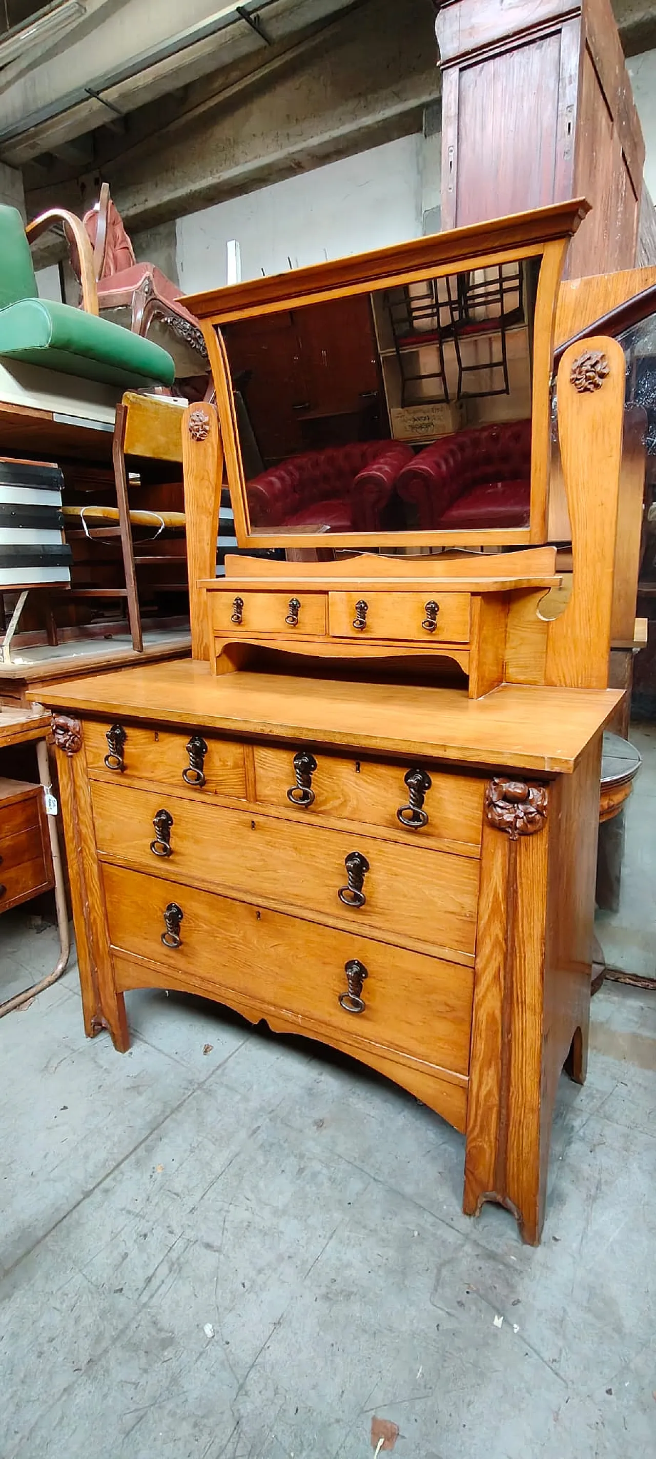Chest of drawers with mirror and in ash wood from the early 1900s 1