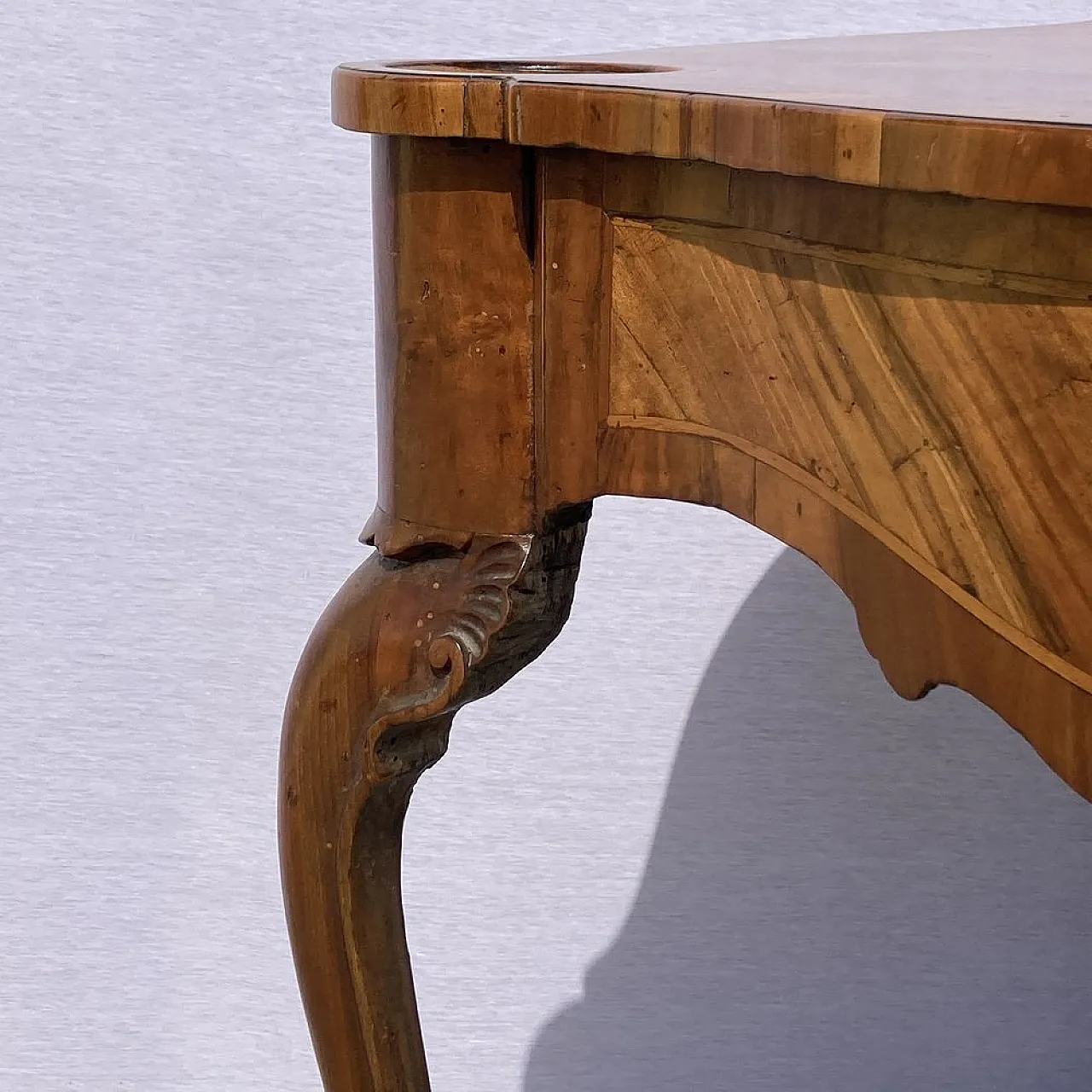 Venetian game table, 18th century 11