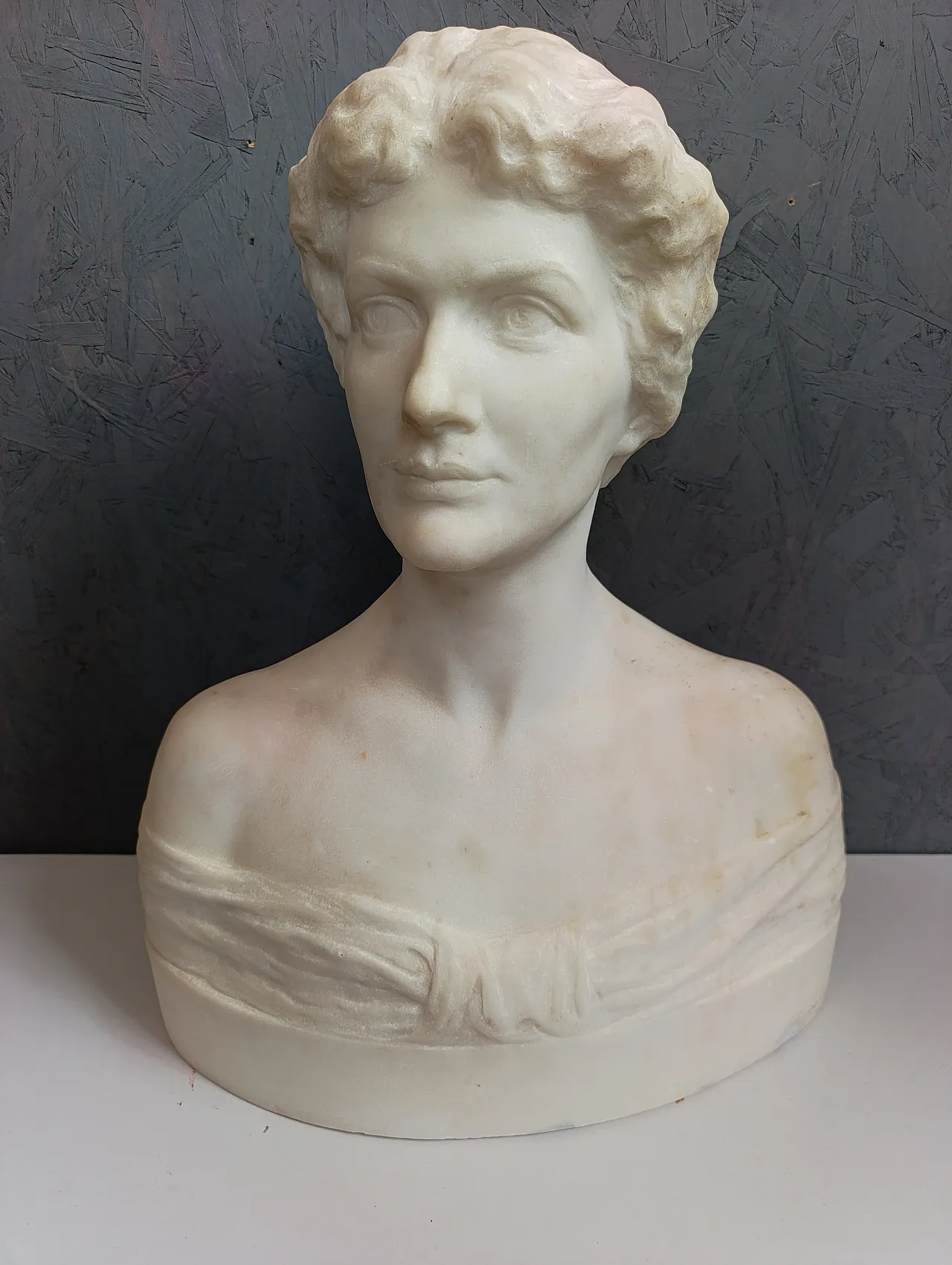 Ettore Cadorin, Busto di donna in marmo, anni '30 1