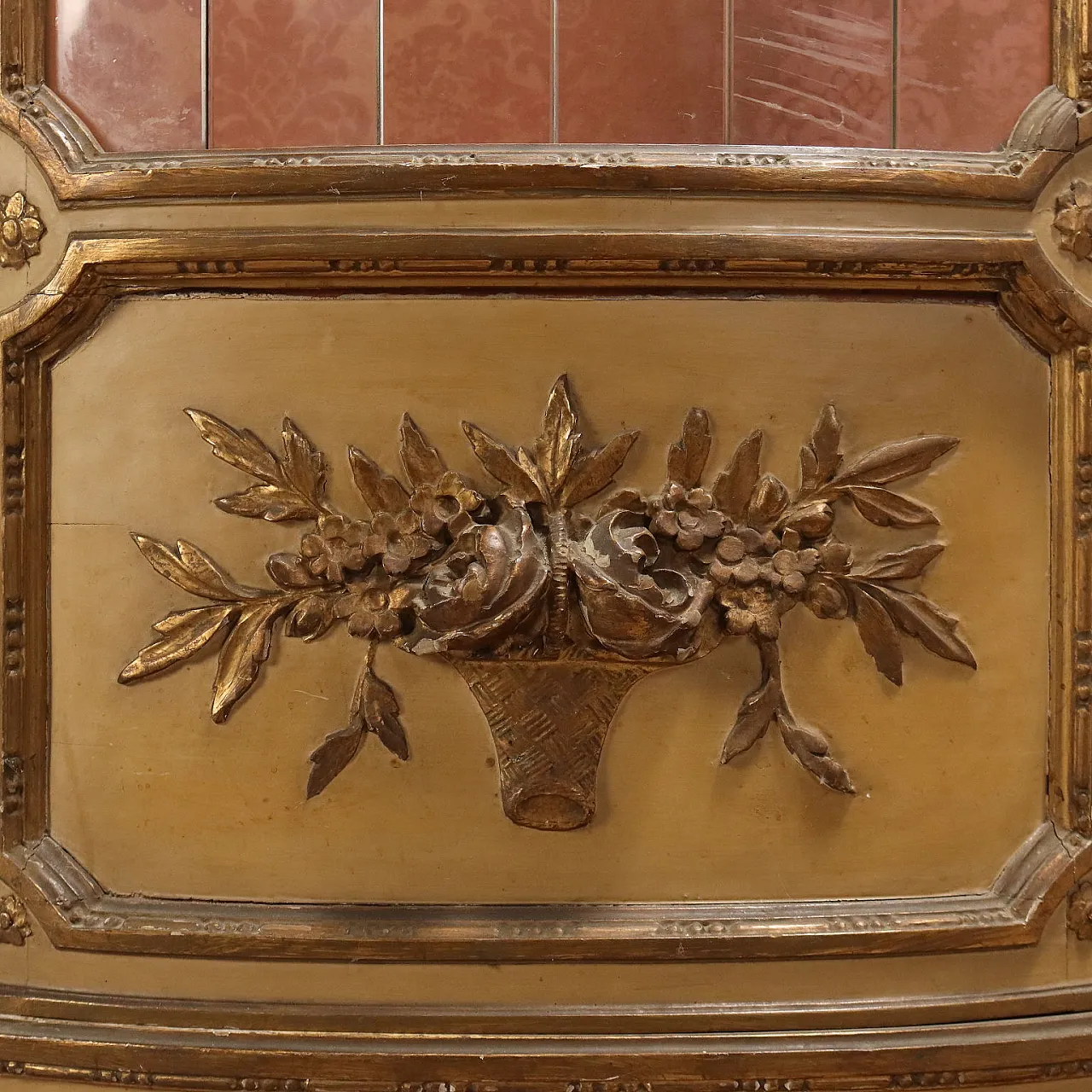 Showcase in neoclassical style, 19th century 6