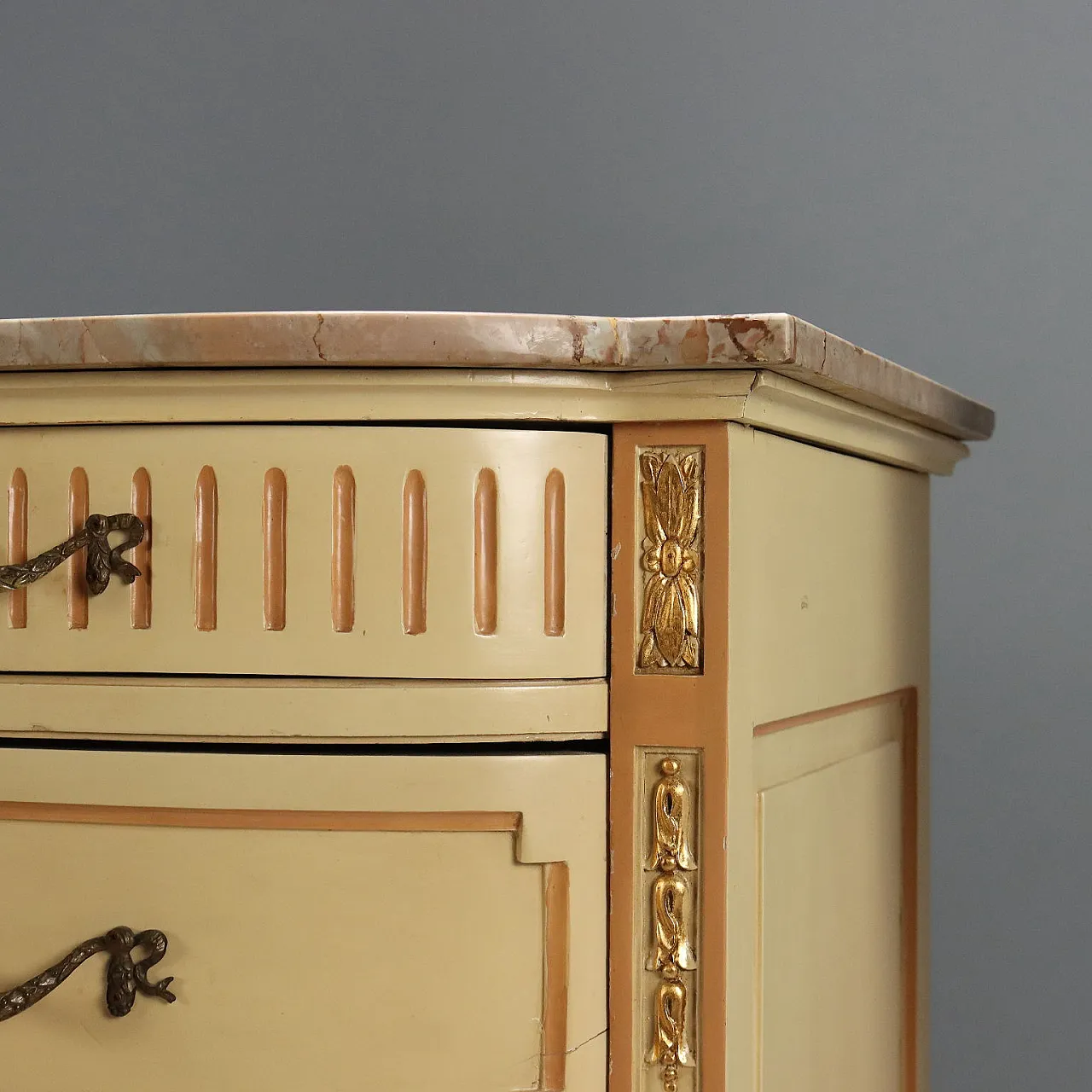 Chest of drawers in lacquered Neoclassical style, 20th century 5