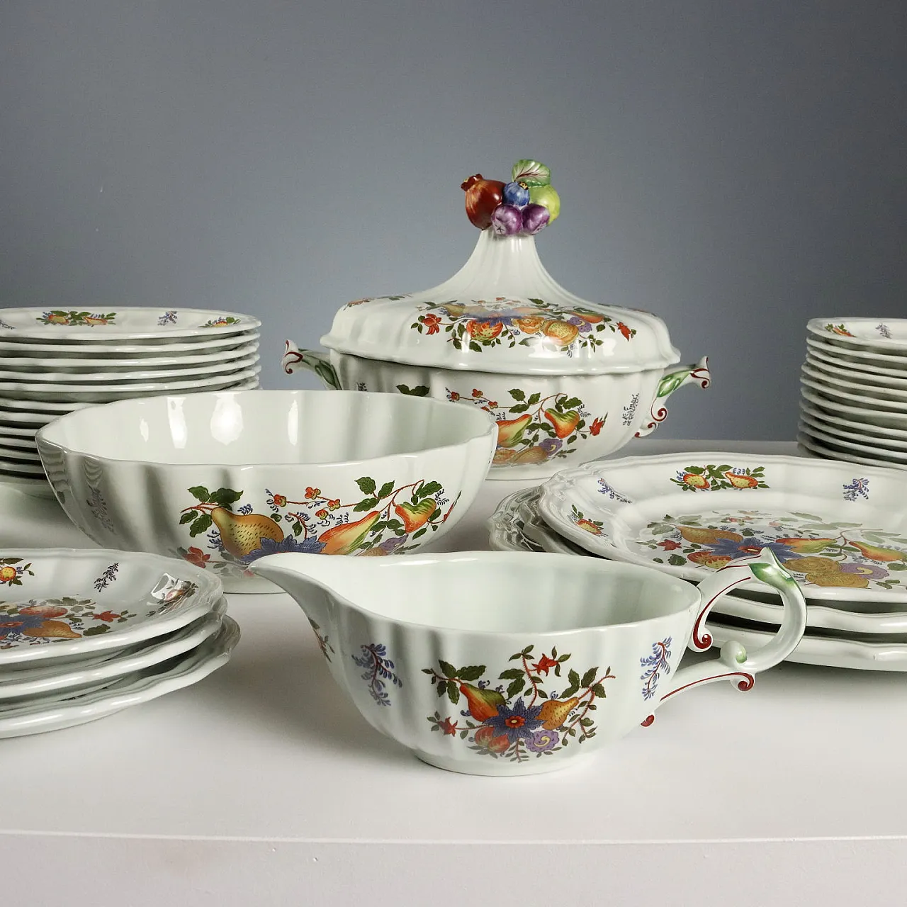 Servizio da tavola in ceramica di Richard Ginori Laveno, '900 1