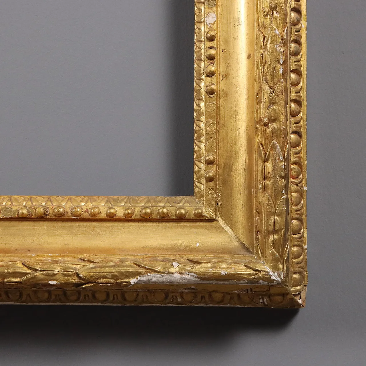 Carved and gilded wooden frame, 19th century 6
