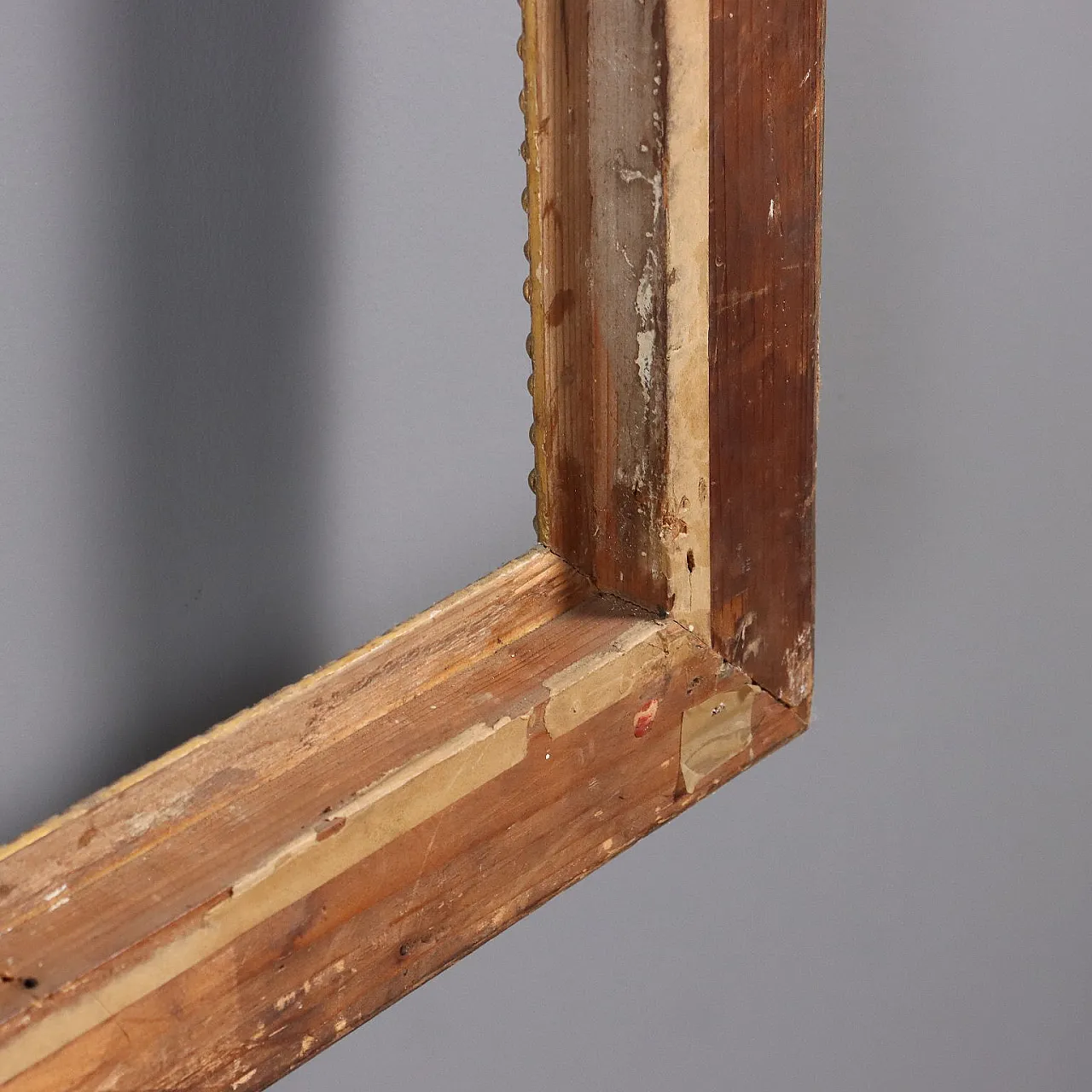 Carved and gilded wooden frame, 19th century 9