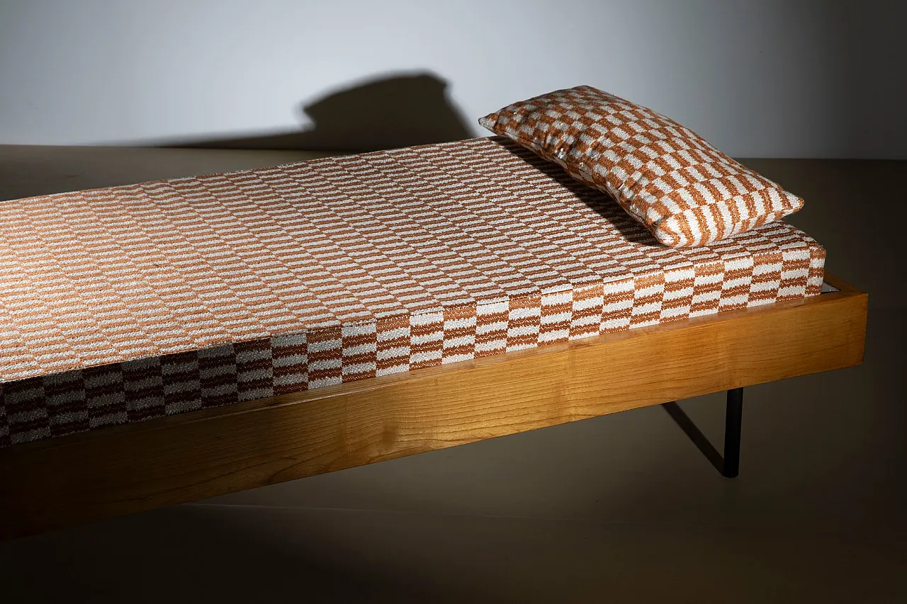 Mid-Century Modern daybed in beech and metal, 1950s 3