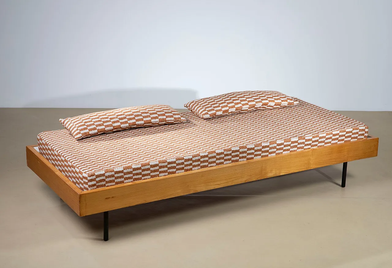 Mid-Century Modern daybed in beech and metal, 1950s 6