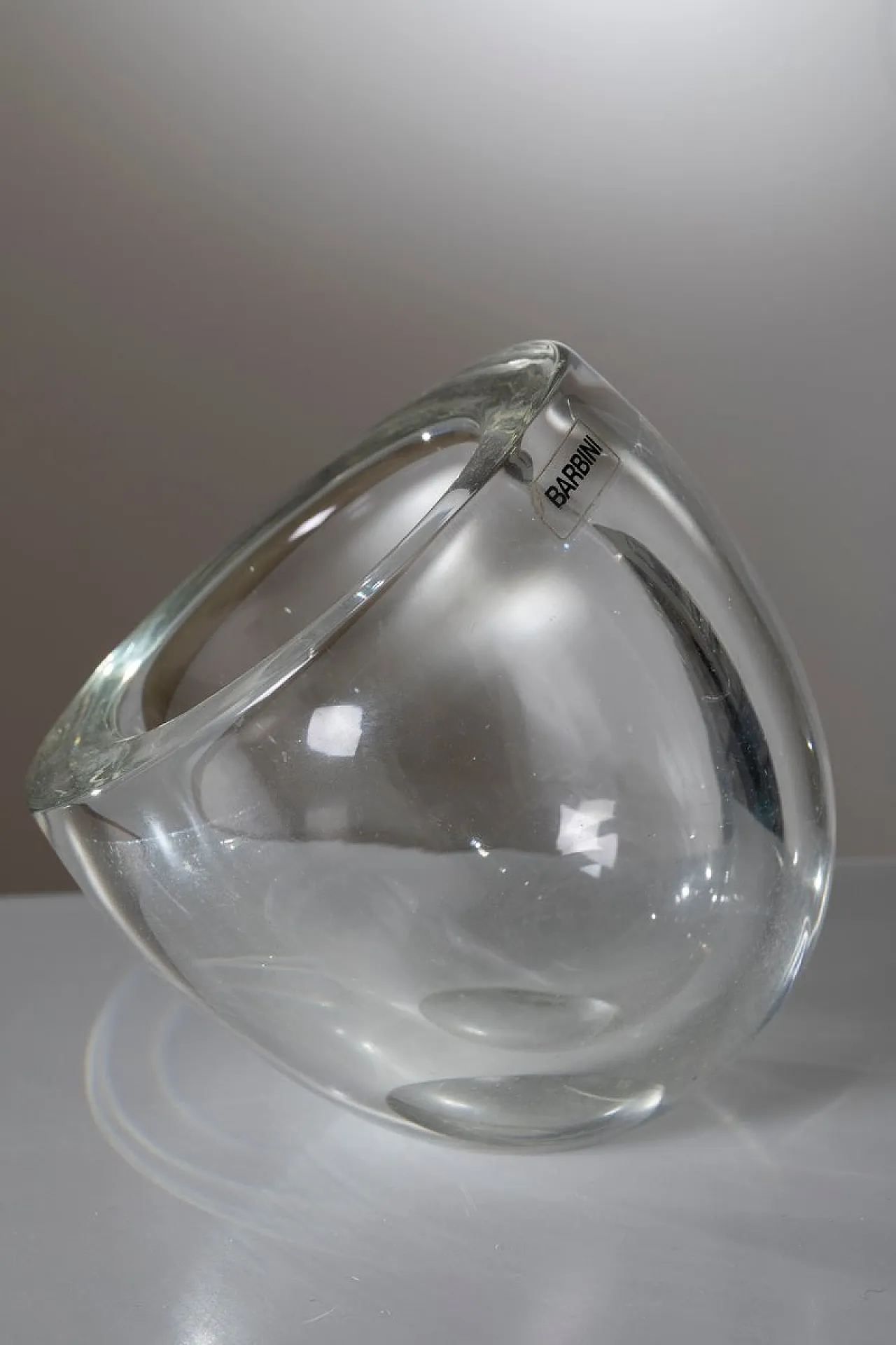 Sculptural clear glass vase by Alfredo Barbini, 1960s 4