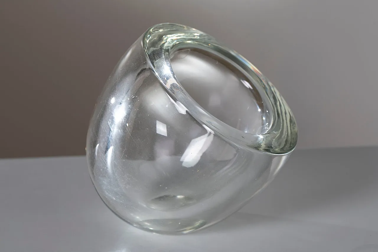Sculptural clear glass vase by Alfredo Barbini, 1960s 6