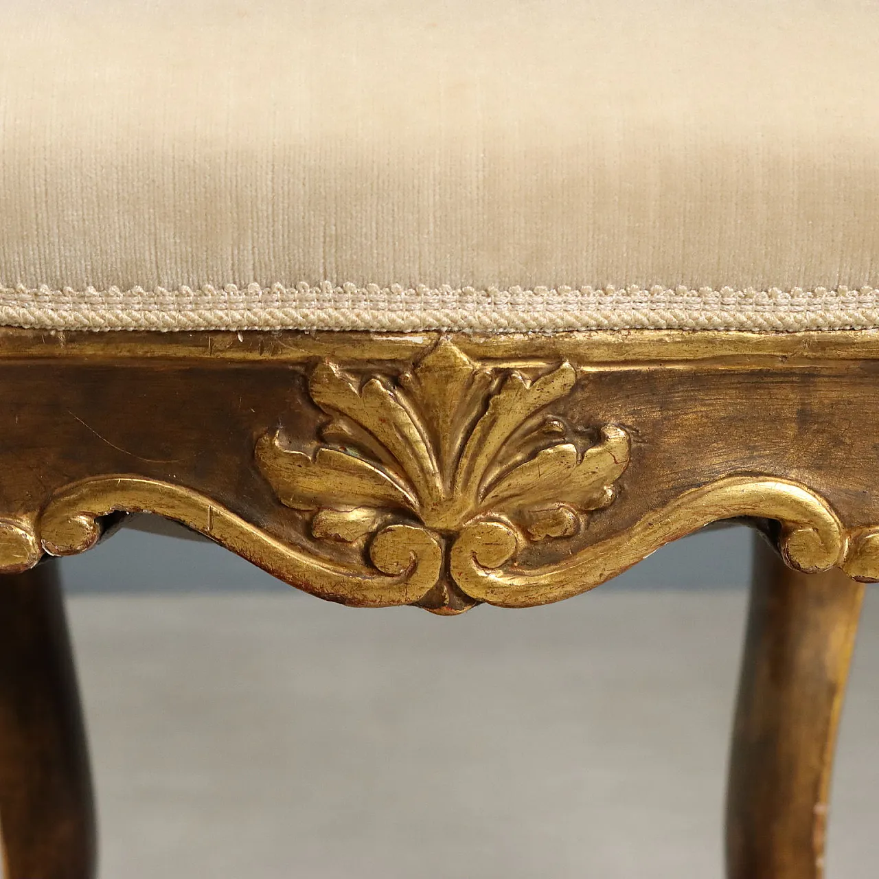 Pair of Eclectic stools in carved and gilded wood, 19th century 3