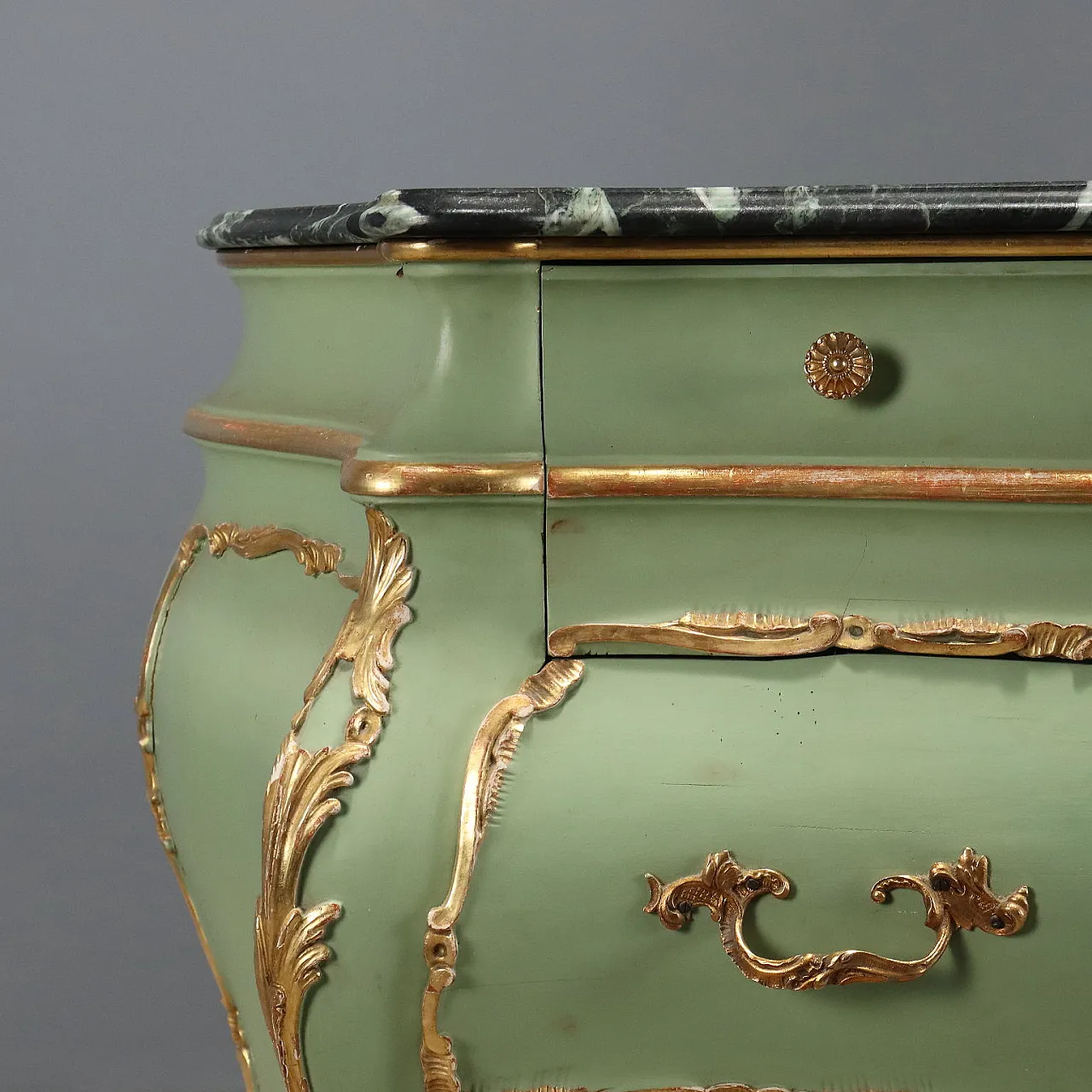 Lacquered and gilded Baroque style chest of drawers, 19th century 4