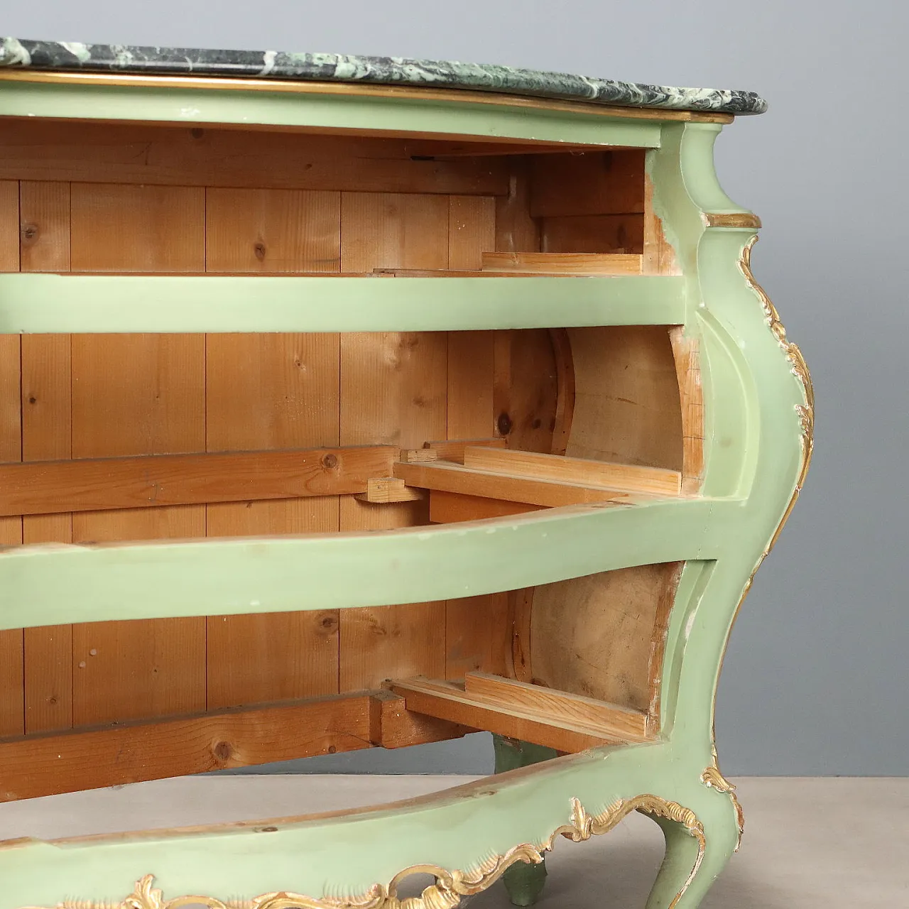 Lacquered and gilded Baroque style chest of drawers, 19th century 9