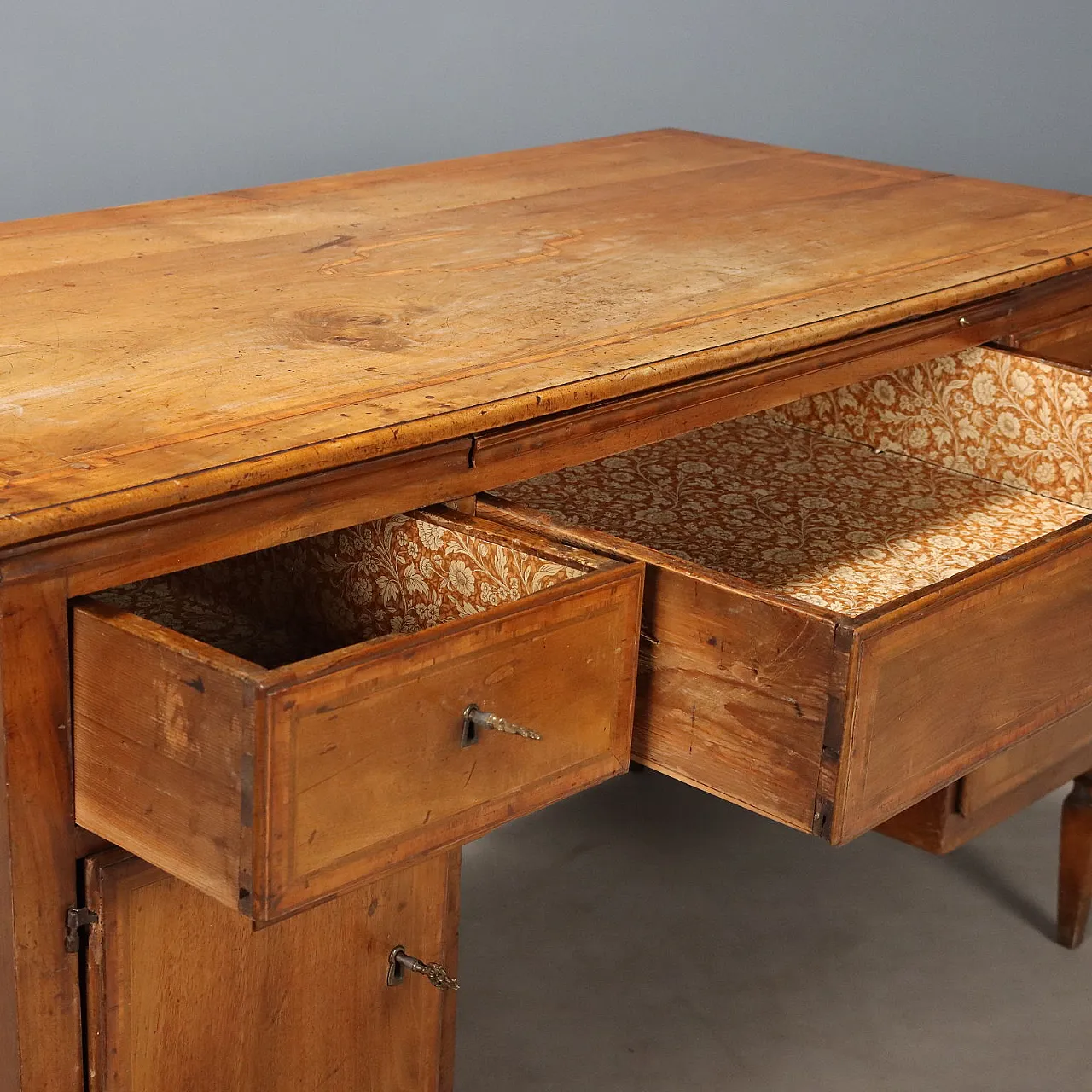 Directoire open desk in walnut, 19th century 6