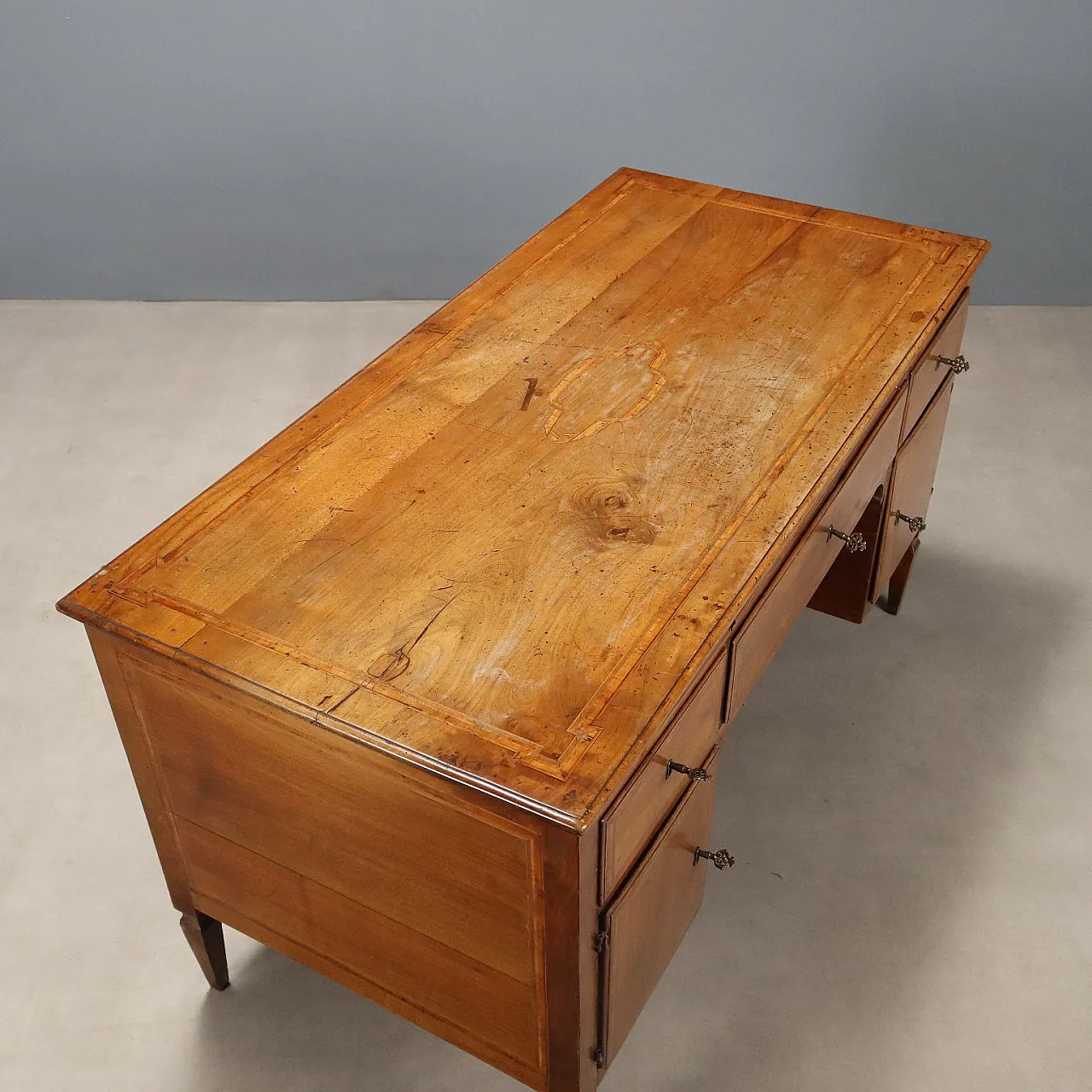Directoire open desk in walnut, 19th century 10