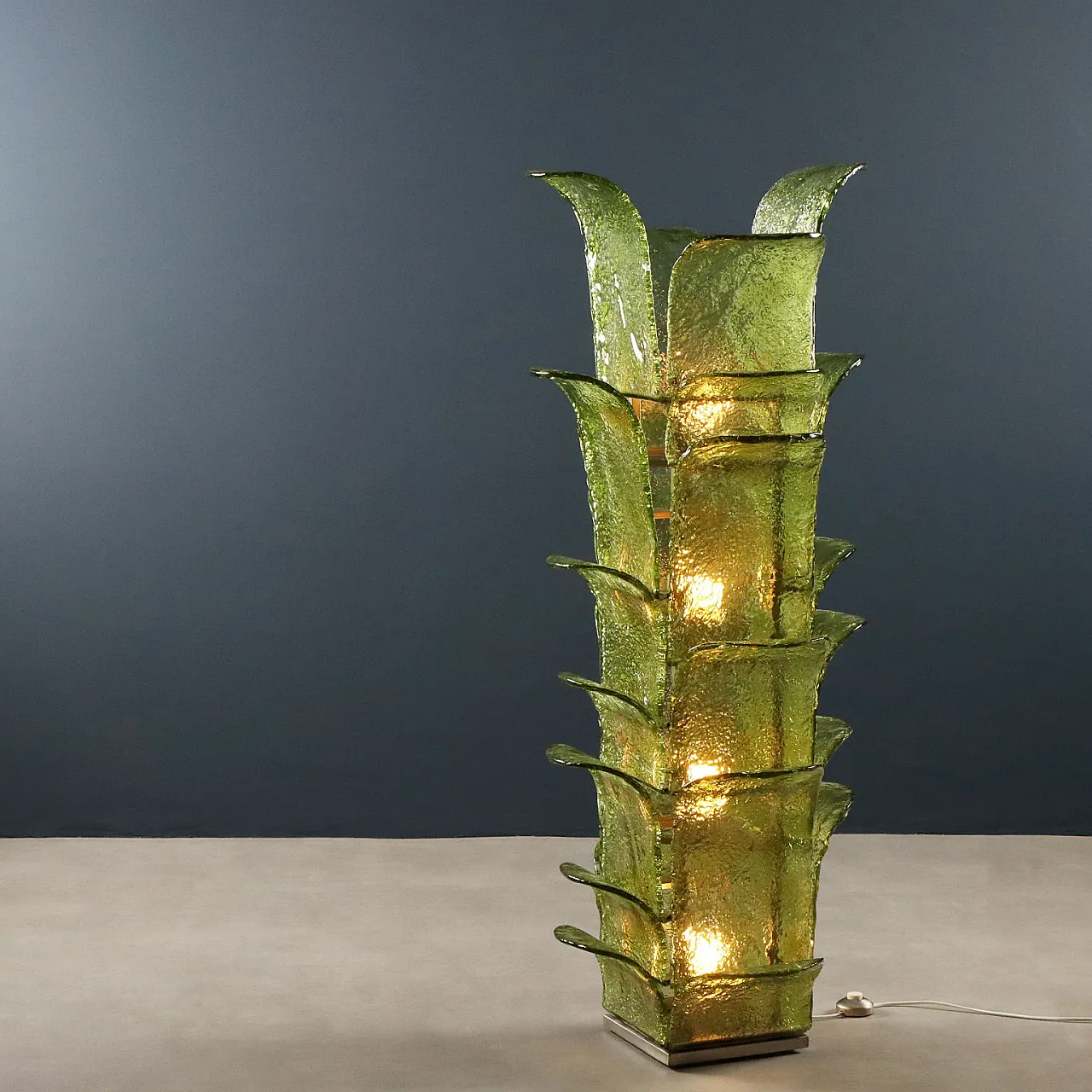 Lampada in metallo satinato e foglie in vetro di Murano, anni '70 1