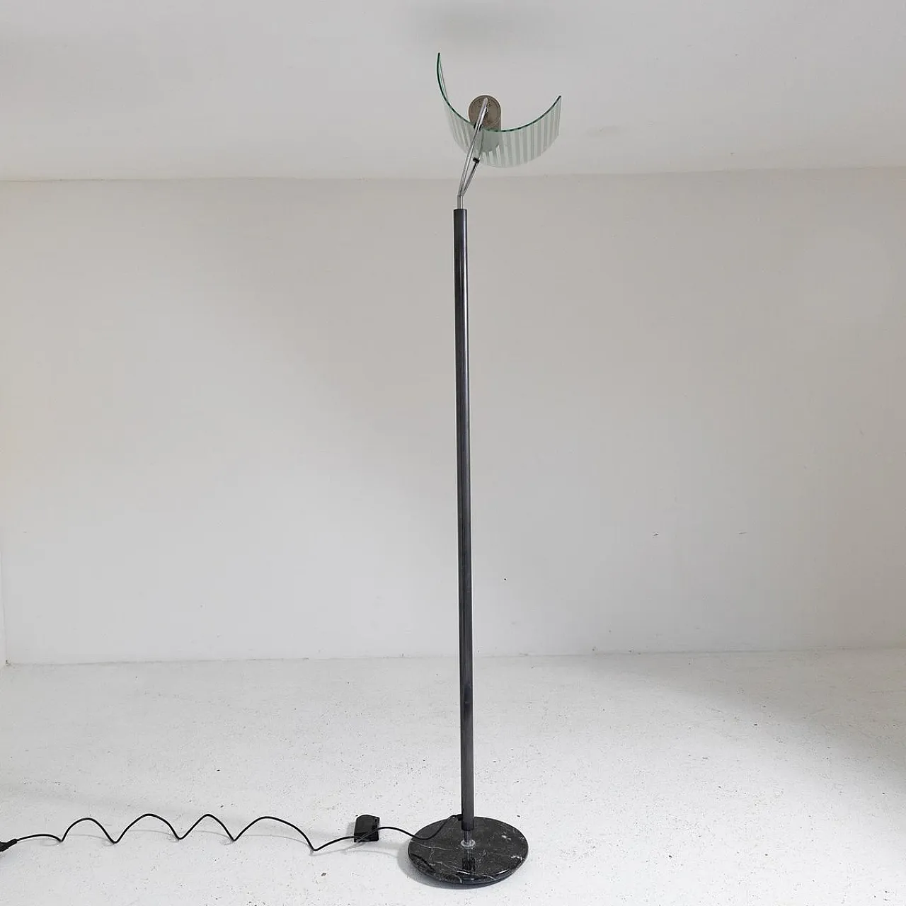 Floor lamp with marble base and curved glass lampshade, 1990s 1