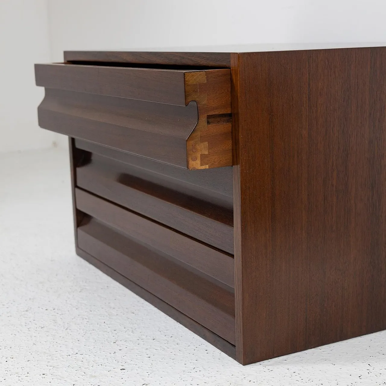Pair of suspended bedside tables by Tecno, 1950s 5