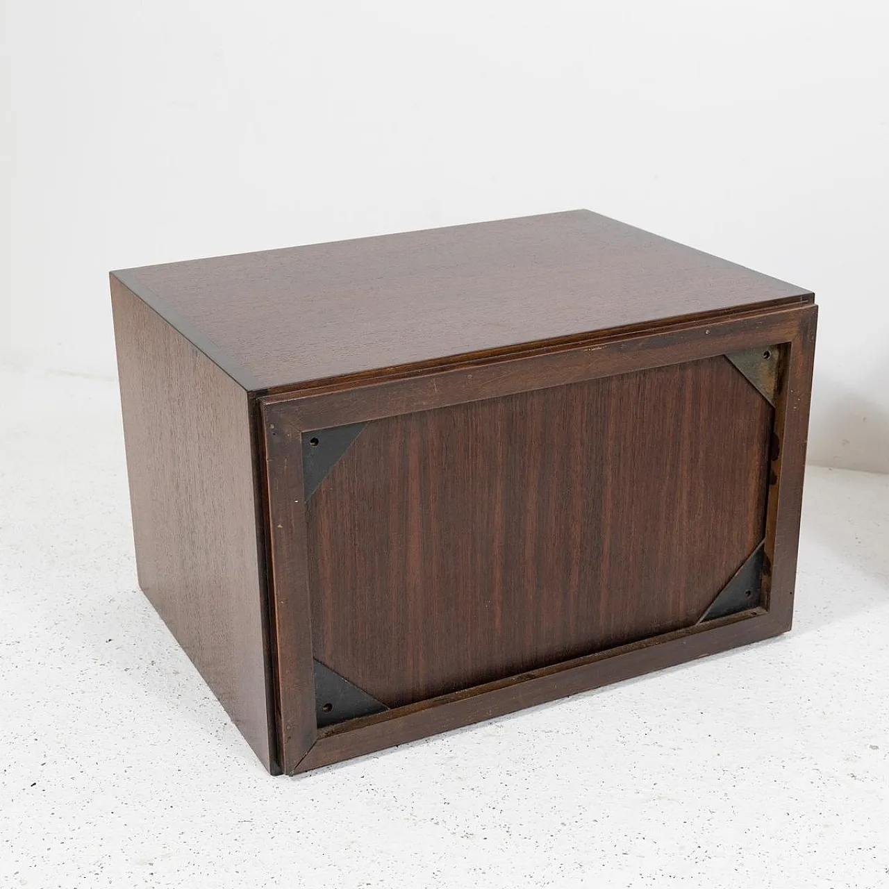 Pair of suspended bedside tables by Tecno, 1950s 8