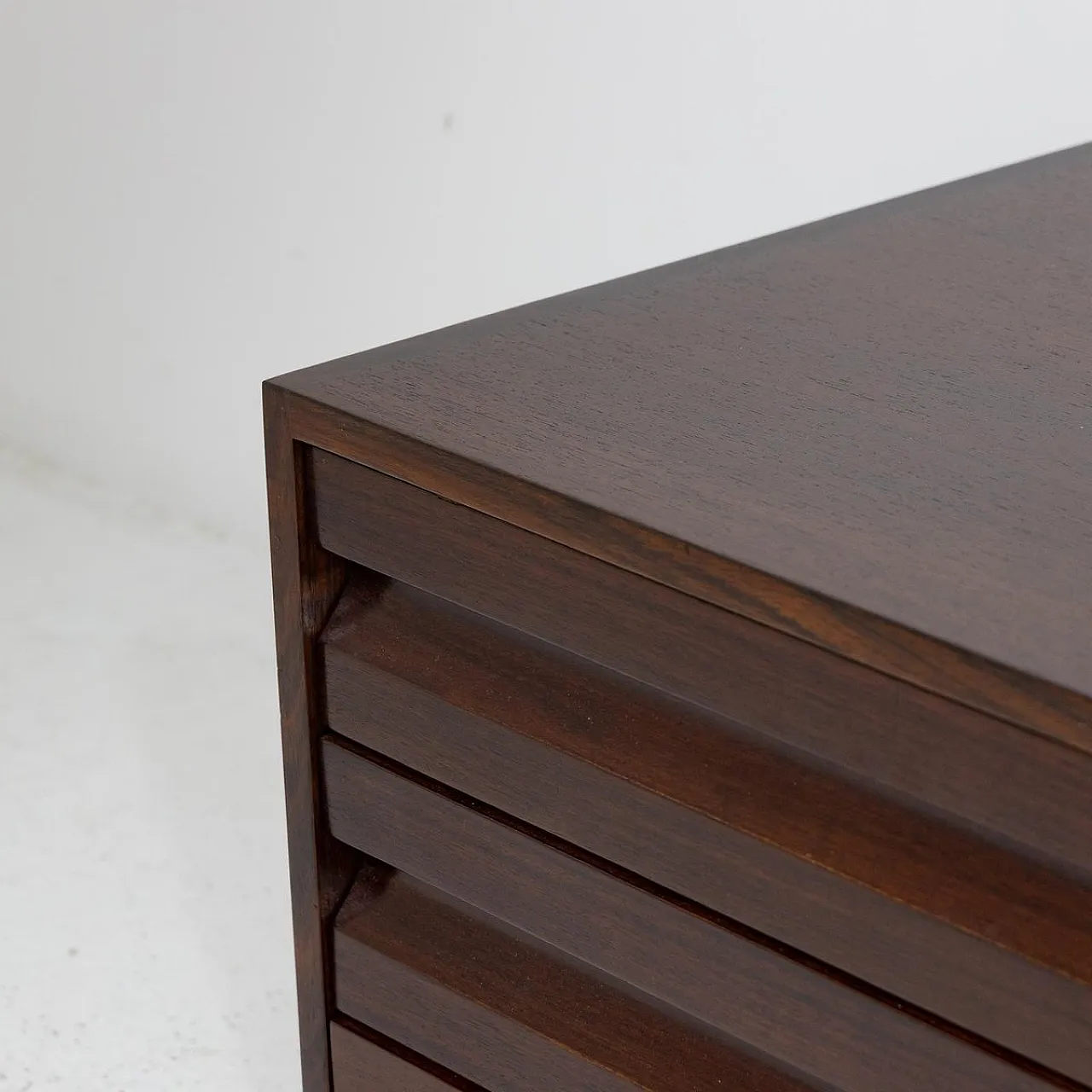 Pair of suspended bedside tables by Tecno, 1950s 9