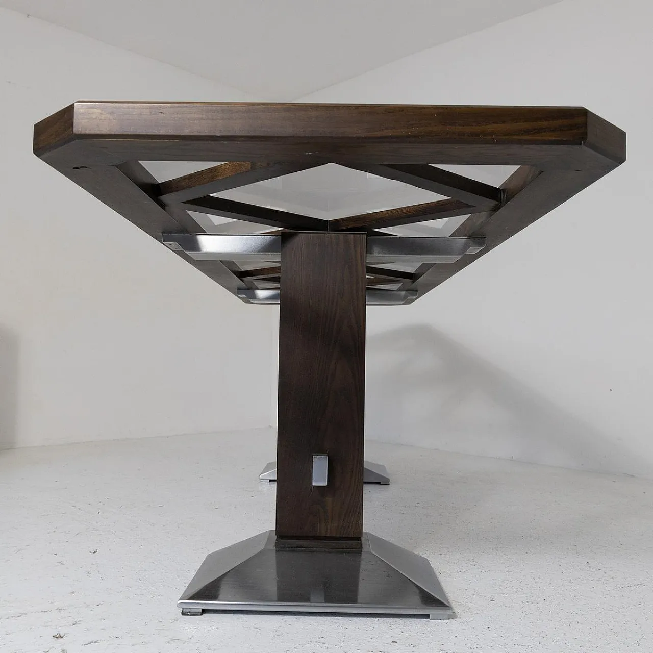 Tavolo scultoreo vintage in legno di castagno, anni '70 18