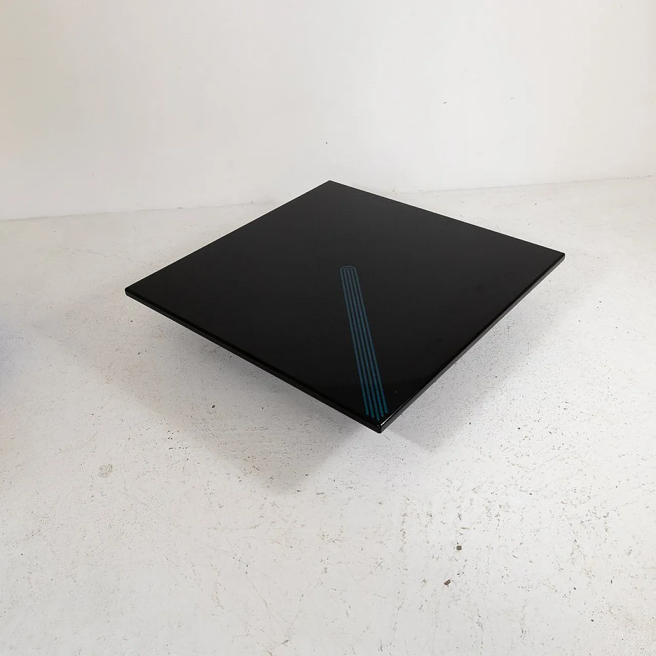 Large black lacquered coffee table by Saporiti Italia, 1970s 2
