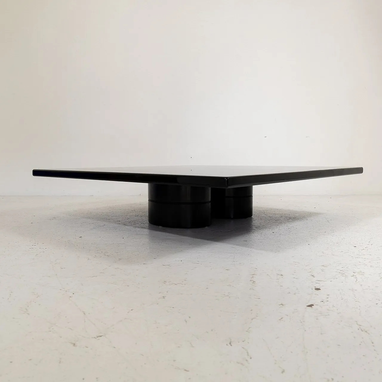 Large black lacquered coffee table by Saporiti Italia, 1970s 4