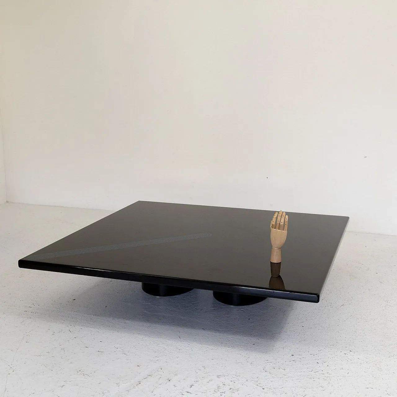 Large black lacquered coffee table by Saporiti Italia, 1970s 8