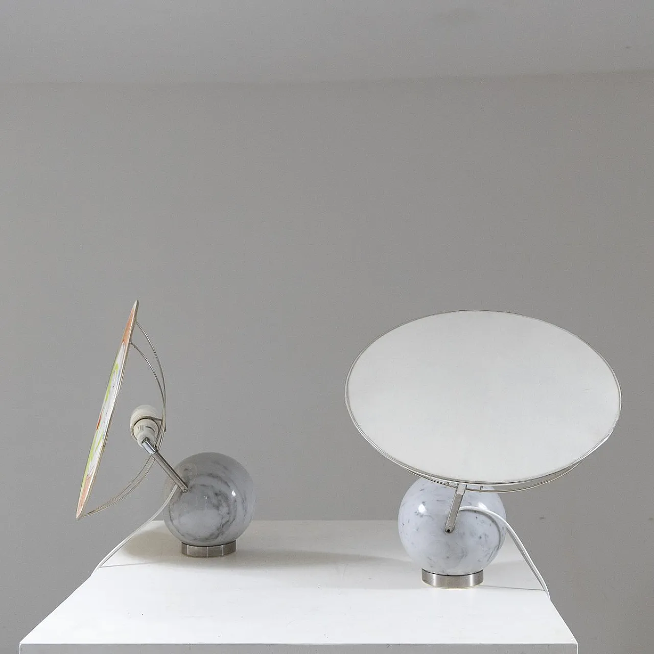 Pair of Table lamps with marble base, 1970s 10
