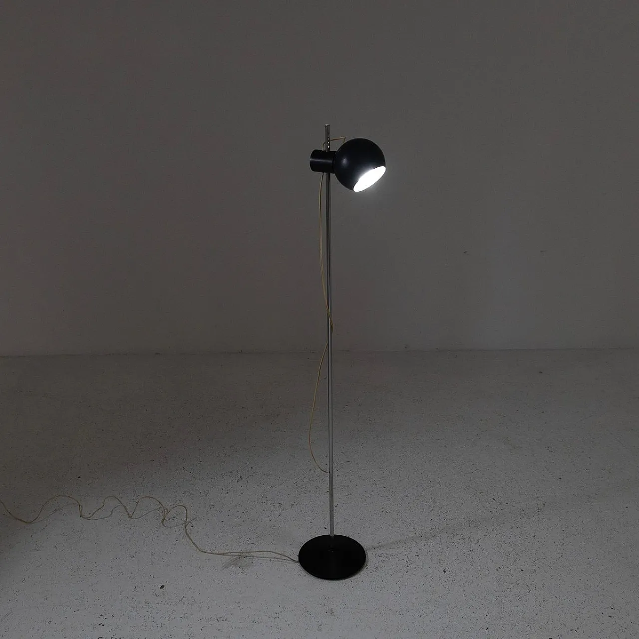 Floor lamp by Reggani, Italy, 1970s 6