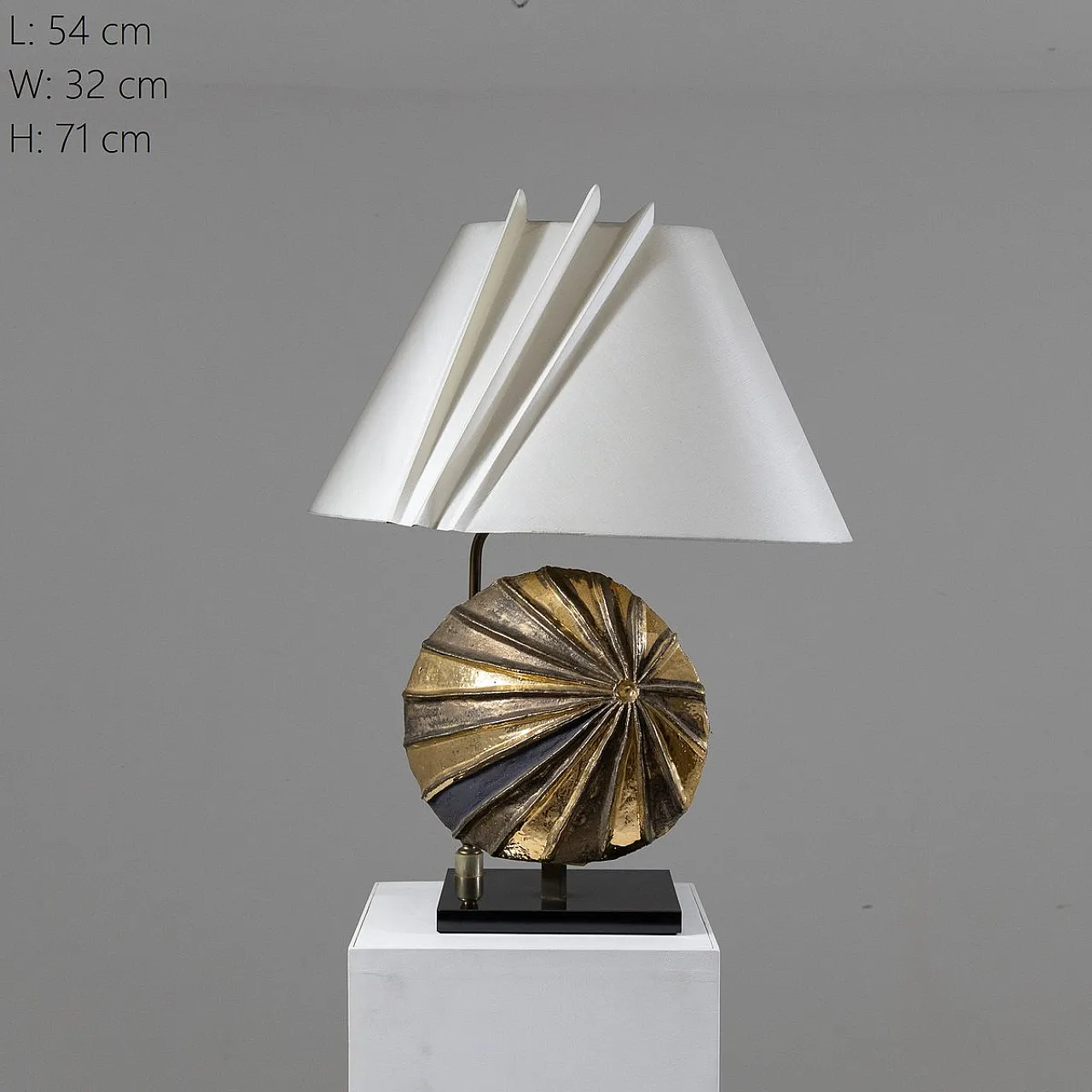 Golden ceramic table lamp, 1960s 1