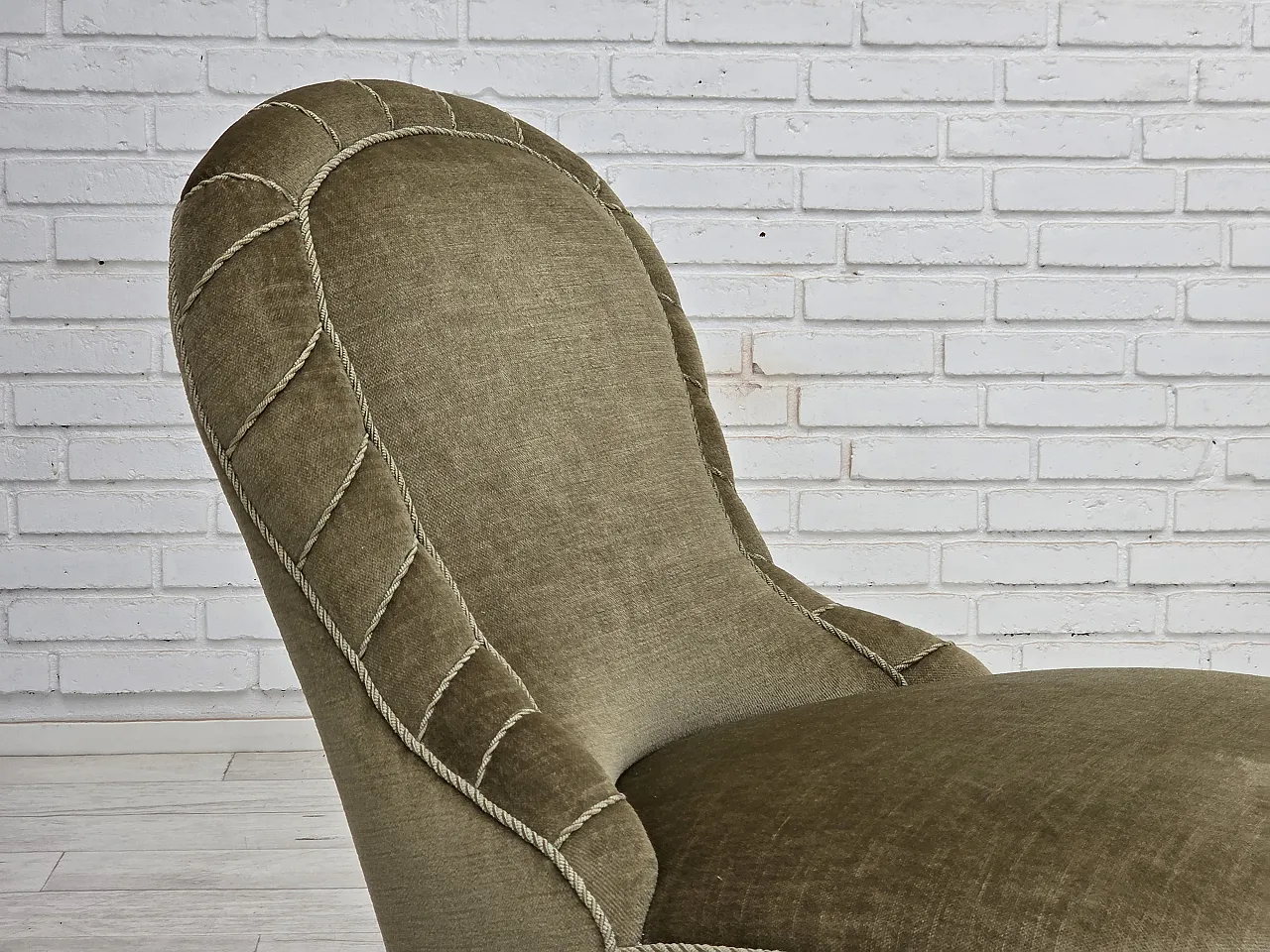 1960s, Danish easy chair, original green furniture velour. 2