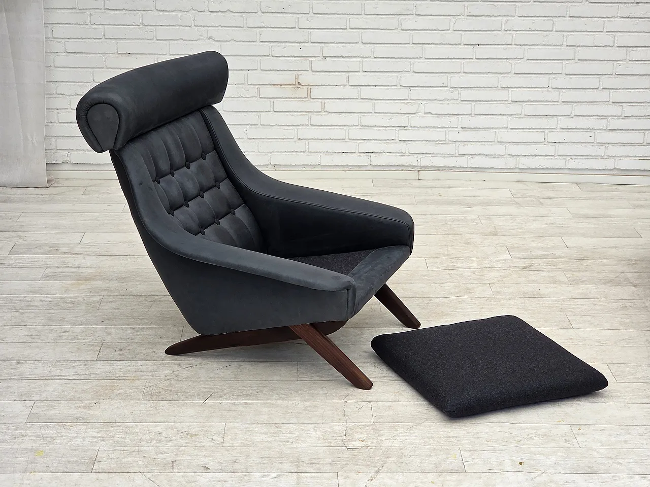 1970s, Danish design by Illum Wikkelsø, reupholstered, leather. 6