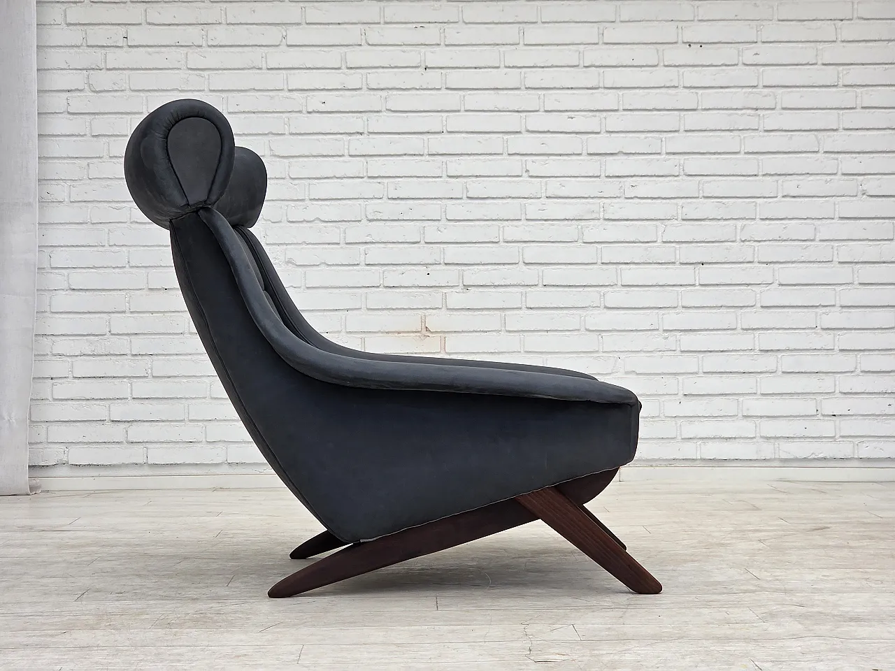1970s, Danish design by Illum Wikkelsø, reupholstered, leather. 10