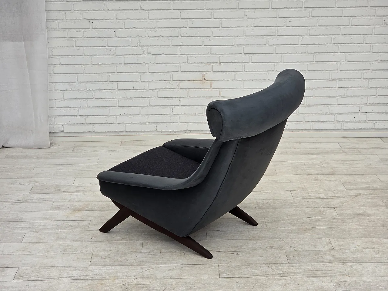 1970s, Danish design by Illum Wikkelsø, reupholstered, leather. 14