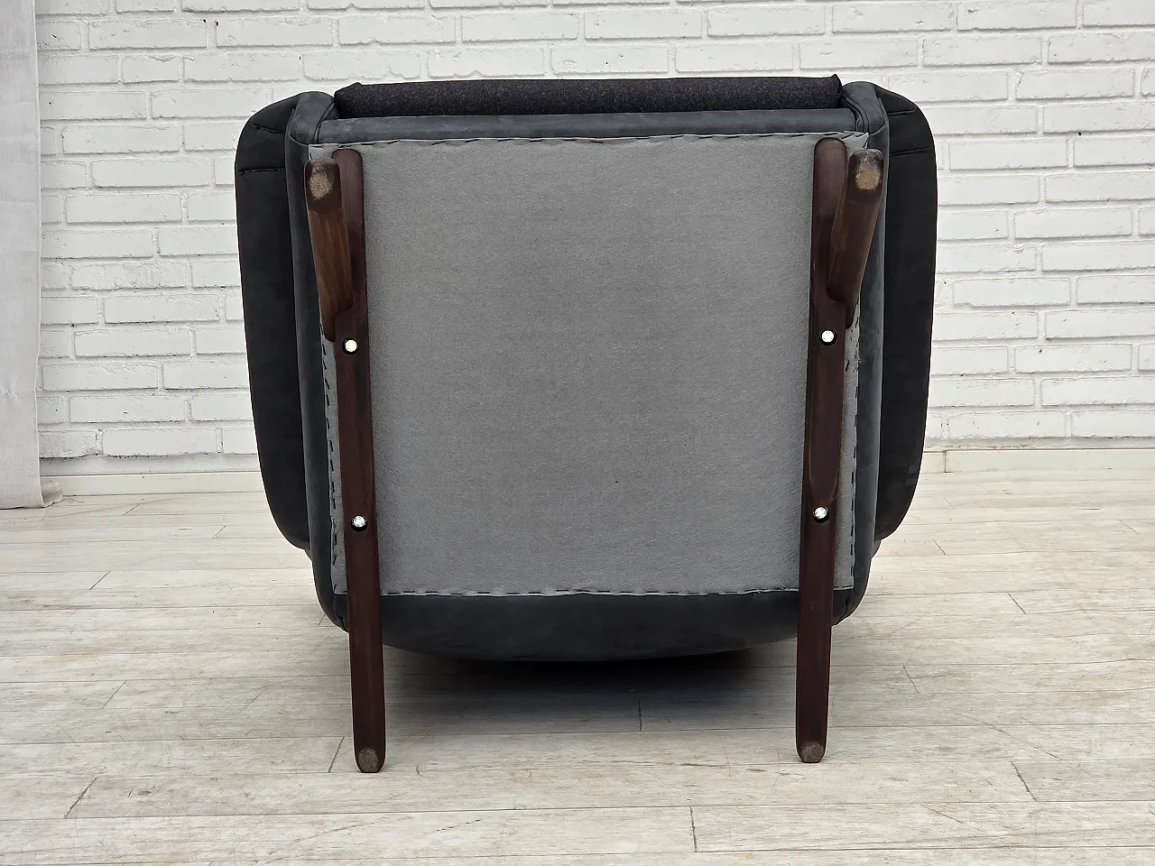 1970s, Danish design by Illum Wikkelsø, reupholstered, leather. 16