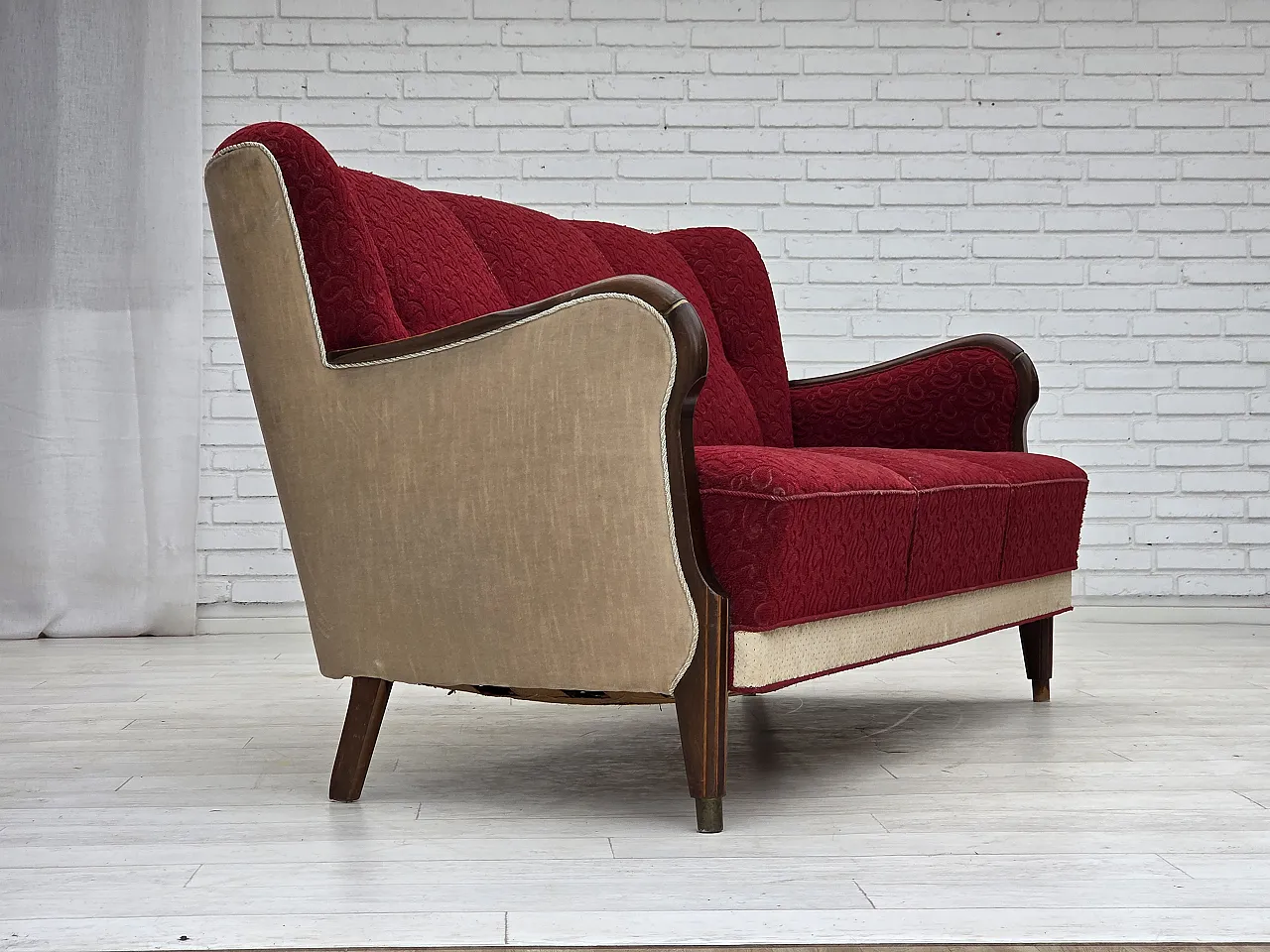 Divano danese a 3 posti anni '50, arredamento originale in lana rosso/beige. 1